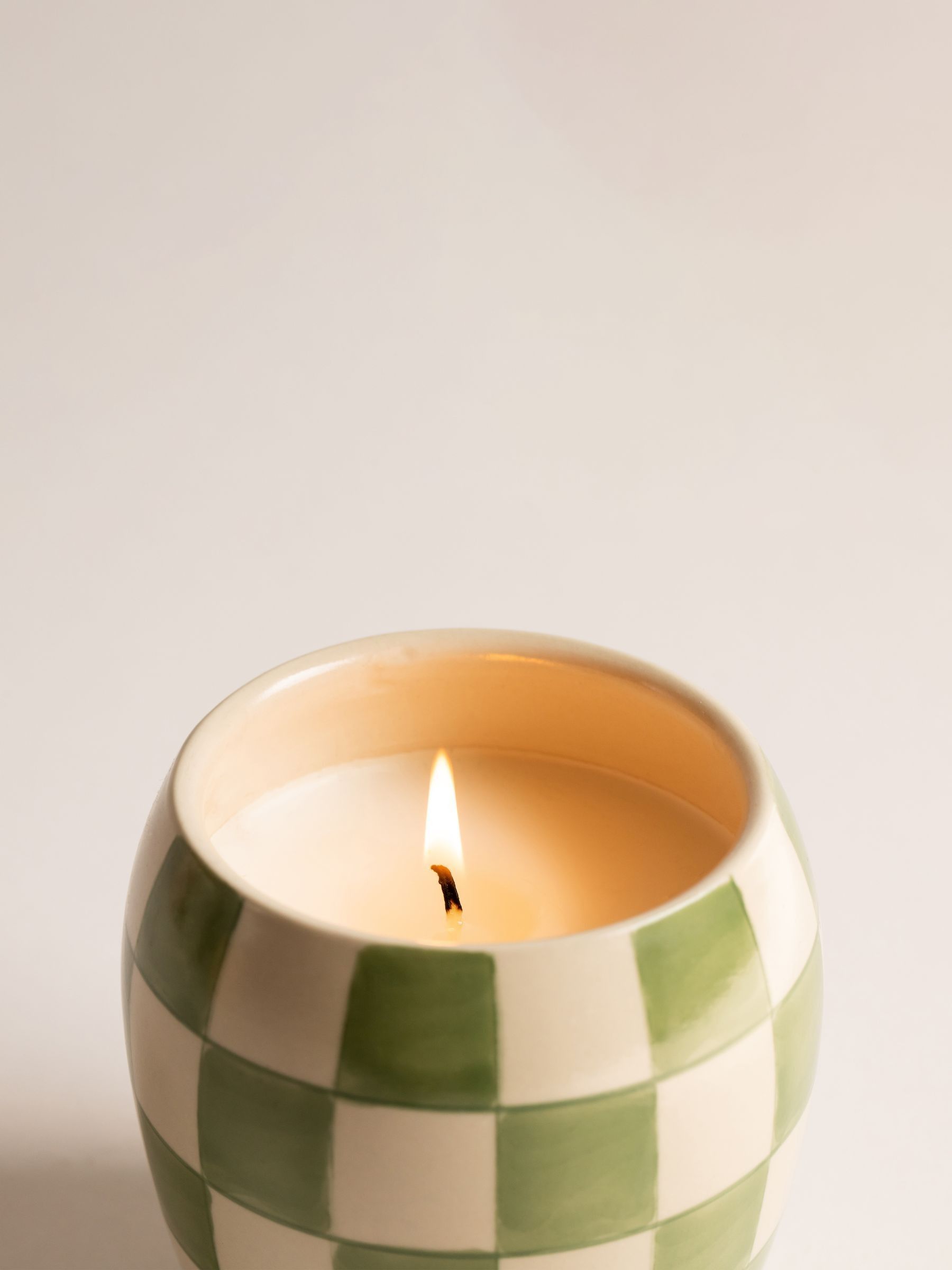 Paddywax Checkmate Cactus Checkered Porcelain Candle 311g - Image 2 of 3