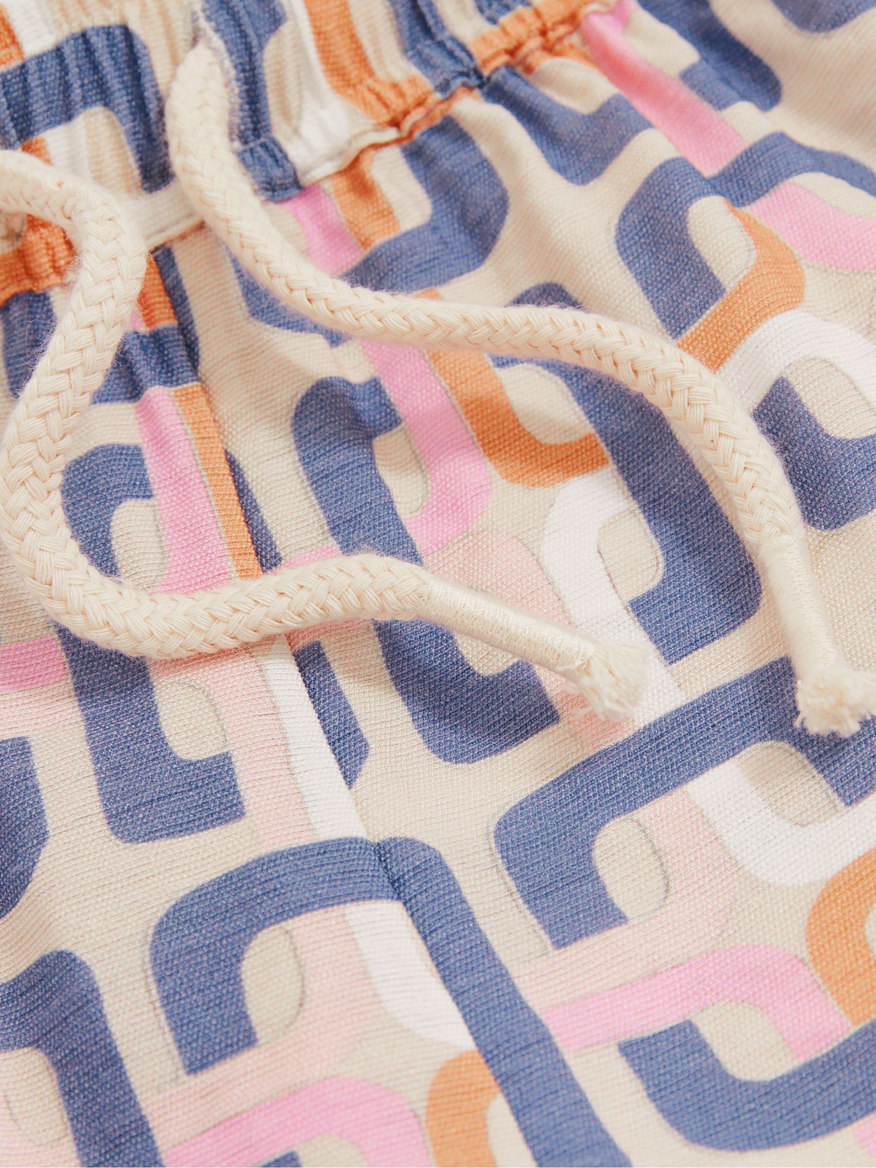 Geometric Chain Print Shorts in Multi - Image 4 of 4