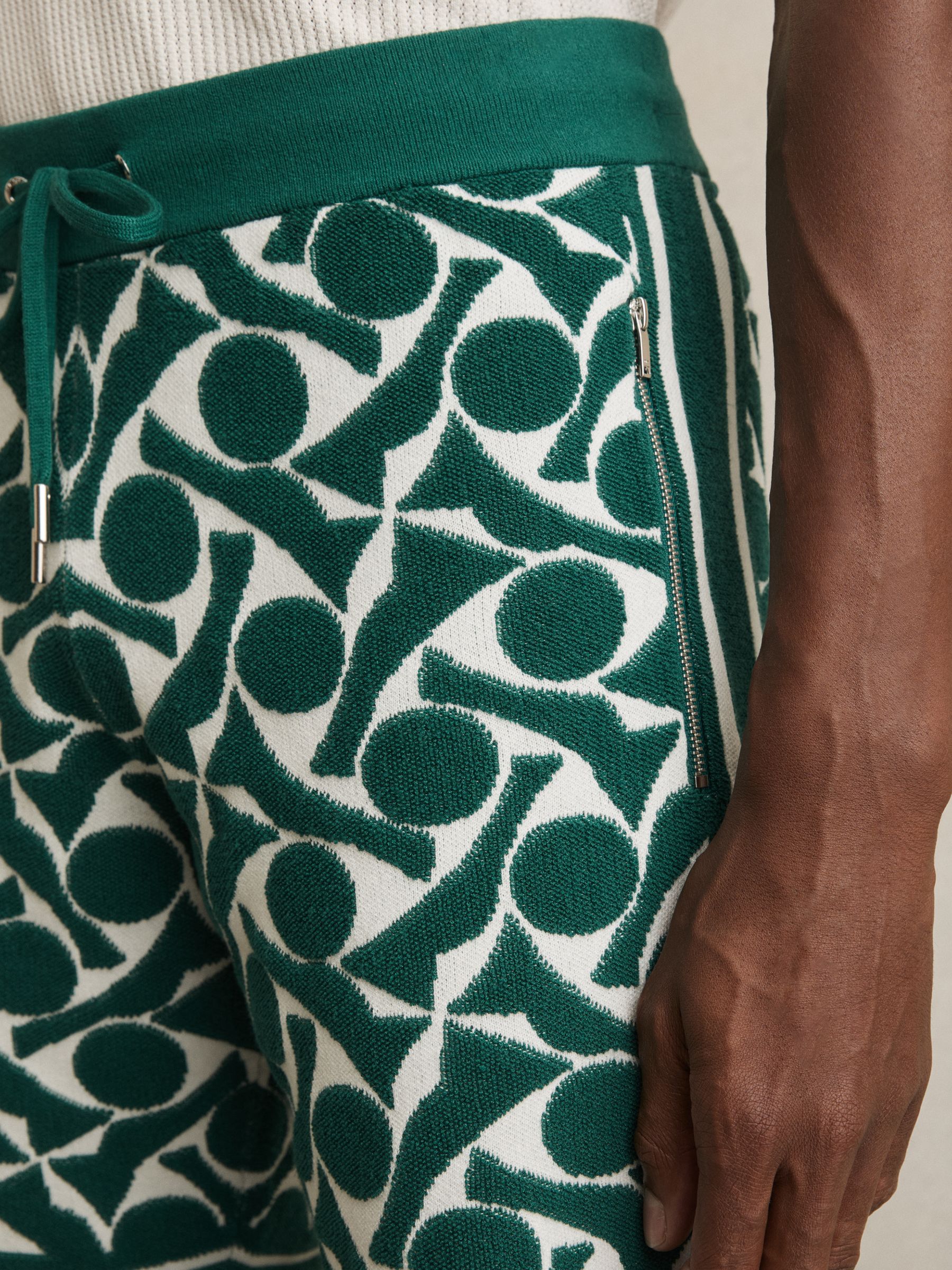 Abstract-Pattern Towelling Shorts in Green/White - Image 4 of 6
