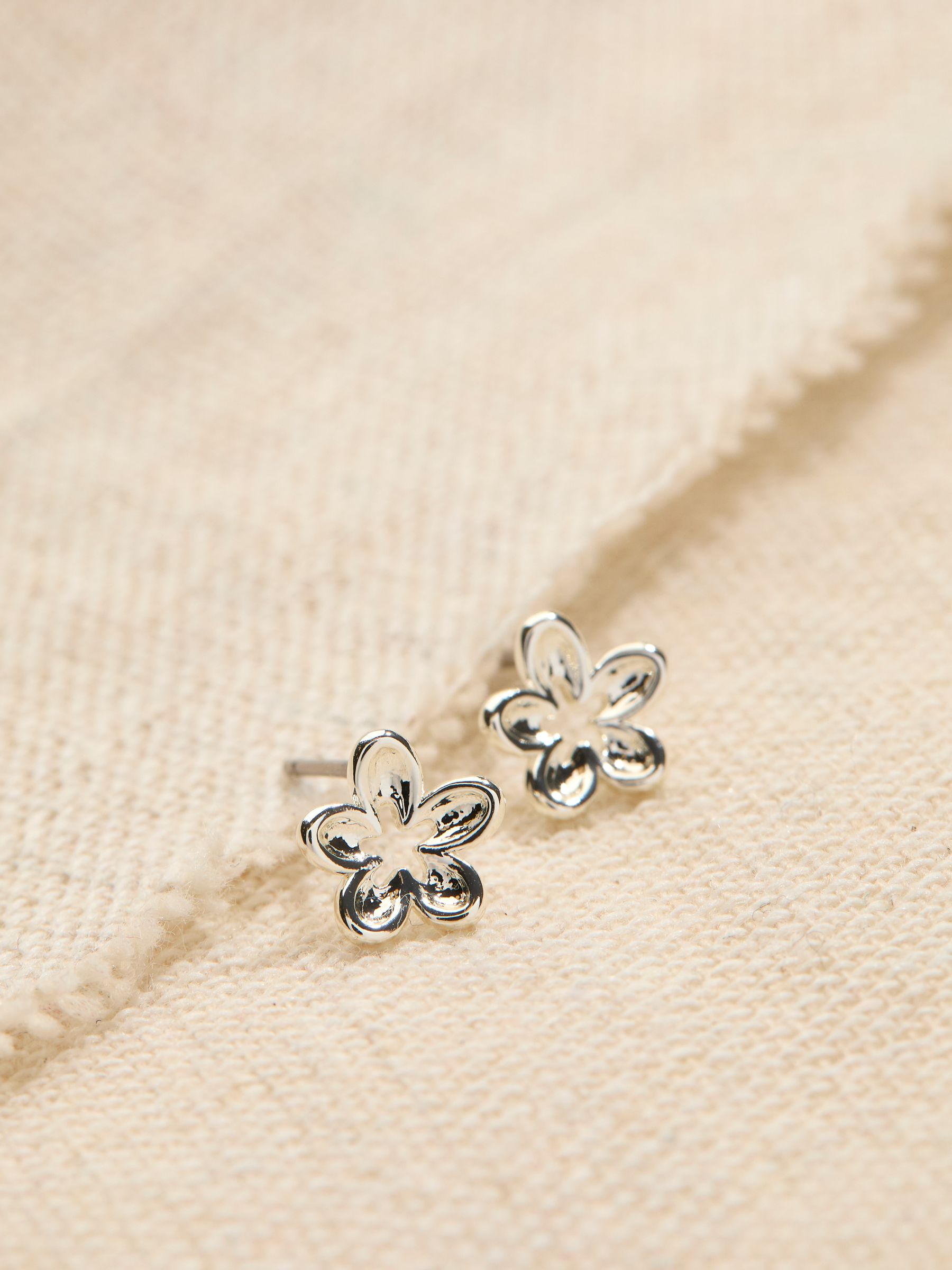 Silver Coloured Cut Out Flower Stud Earrings - Image 2 of 2