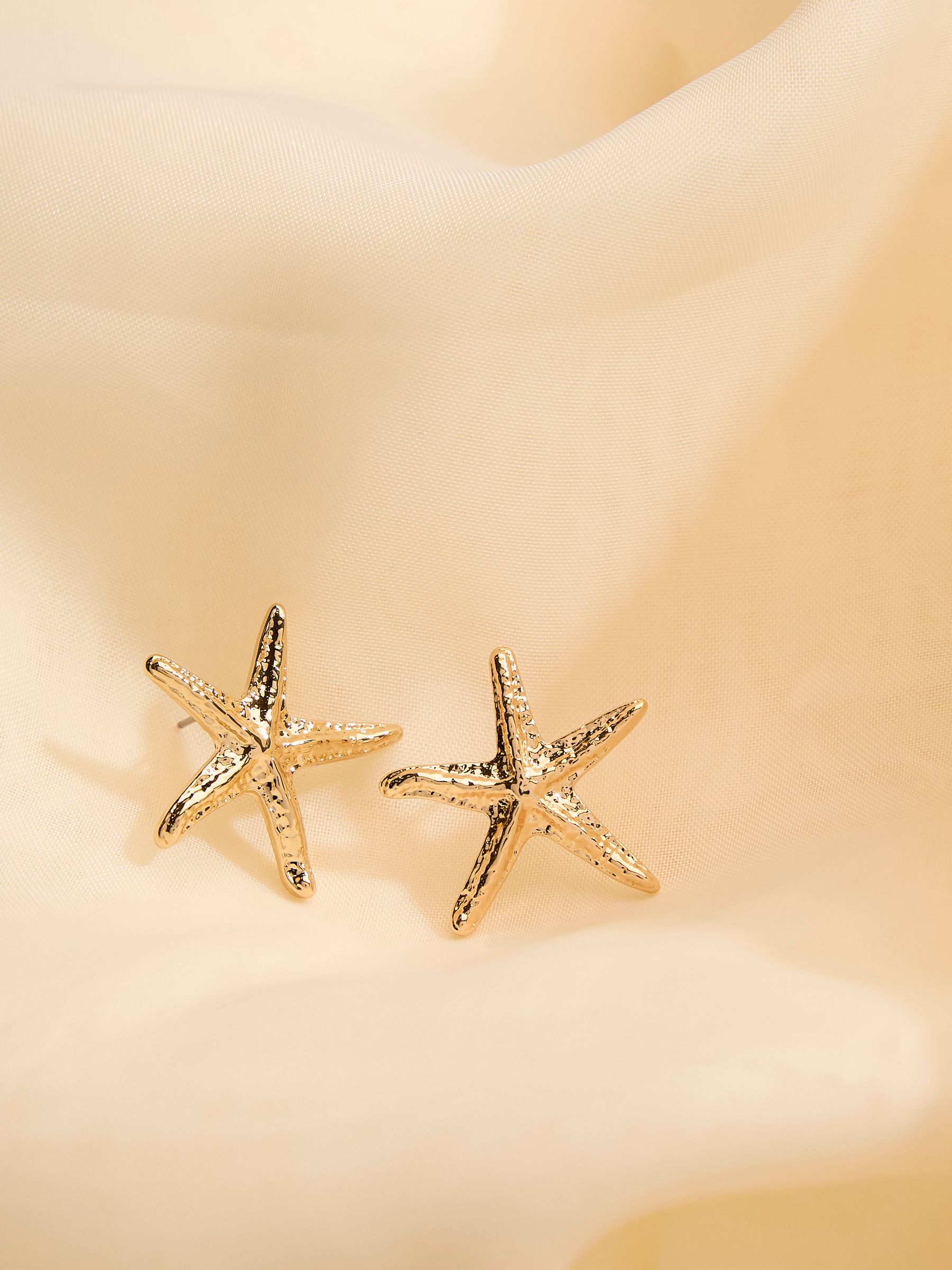 Gold Coloured Large Starfish Stud Earrings - Image 2 of 2