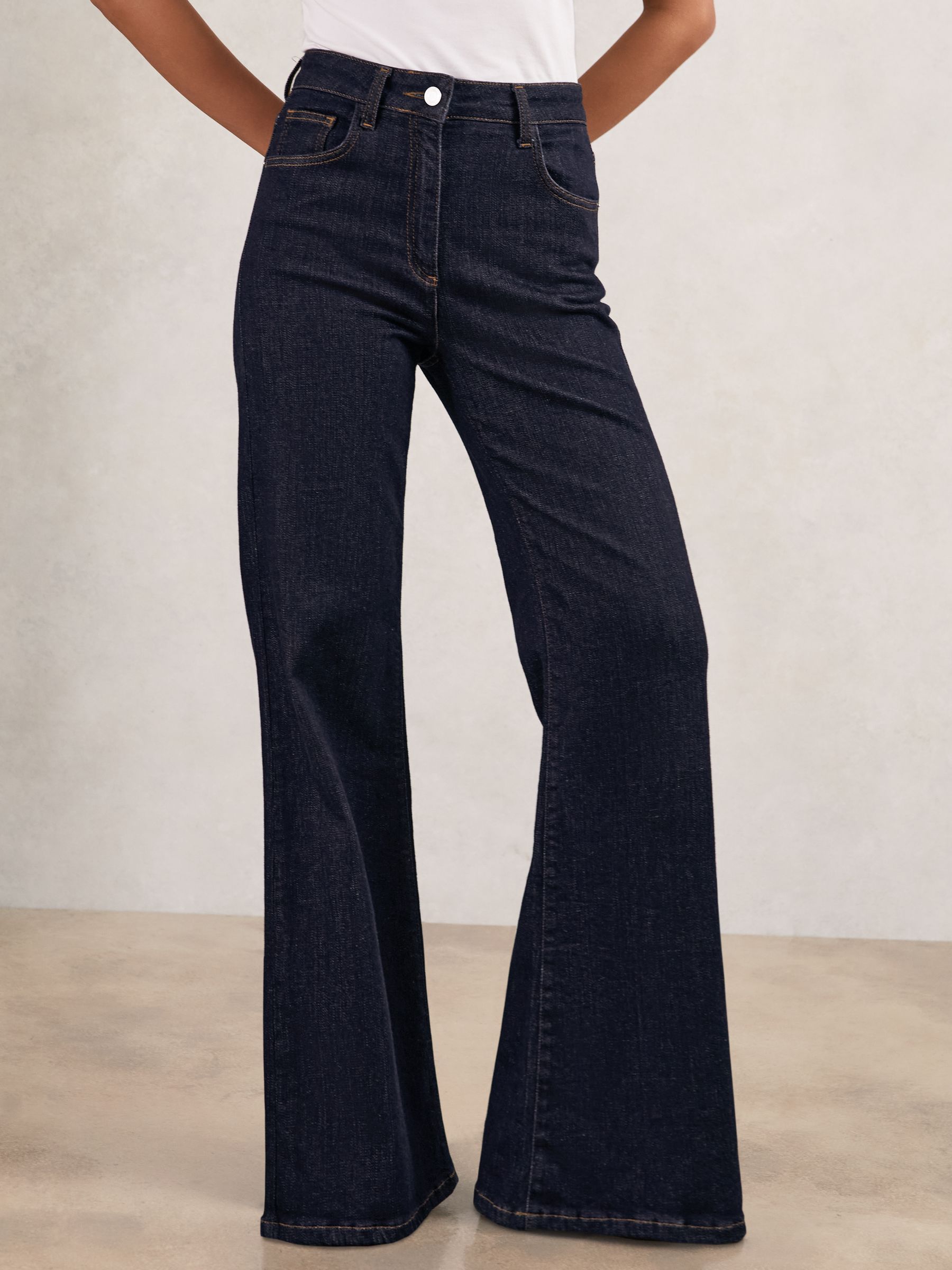 Mid-Rise Flared Jeans in Dark Blue - image 5