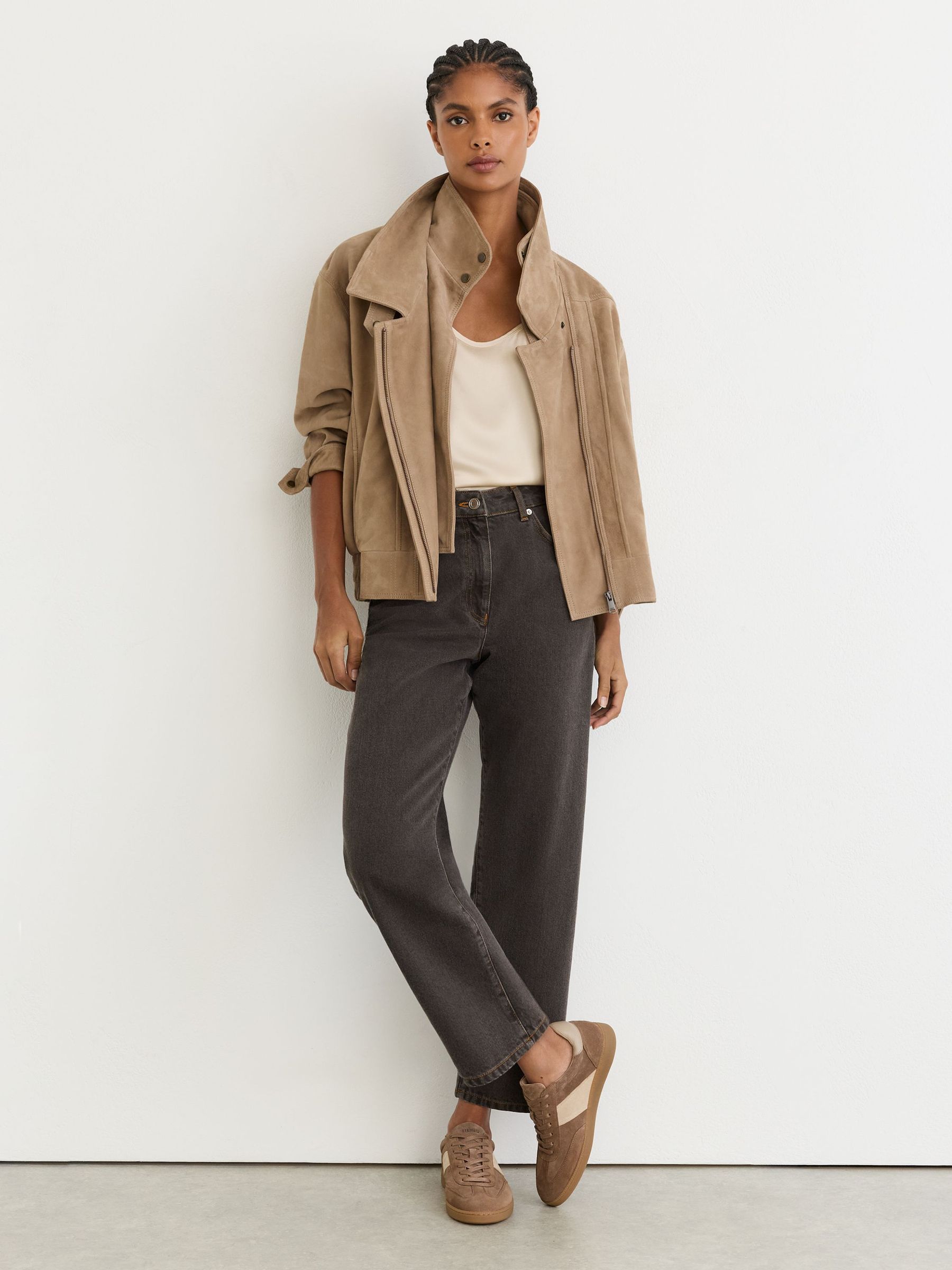 Suede and Leather Colour-Block Runner Trainers in Taupe - Image 4 de 6