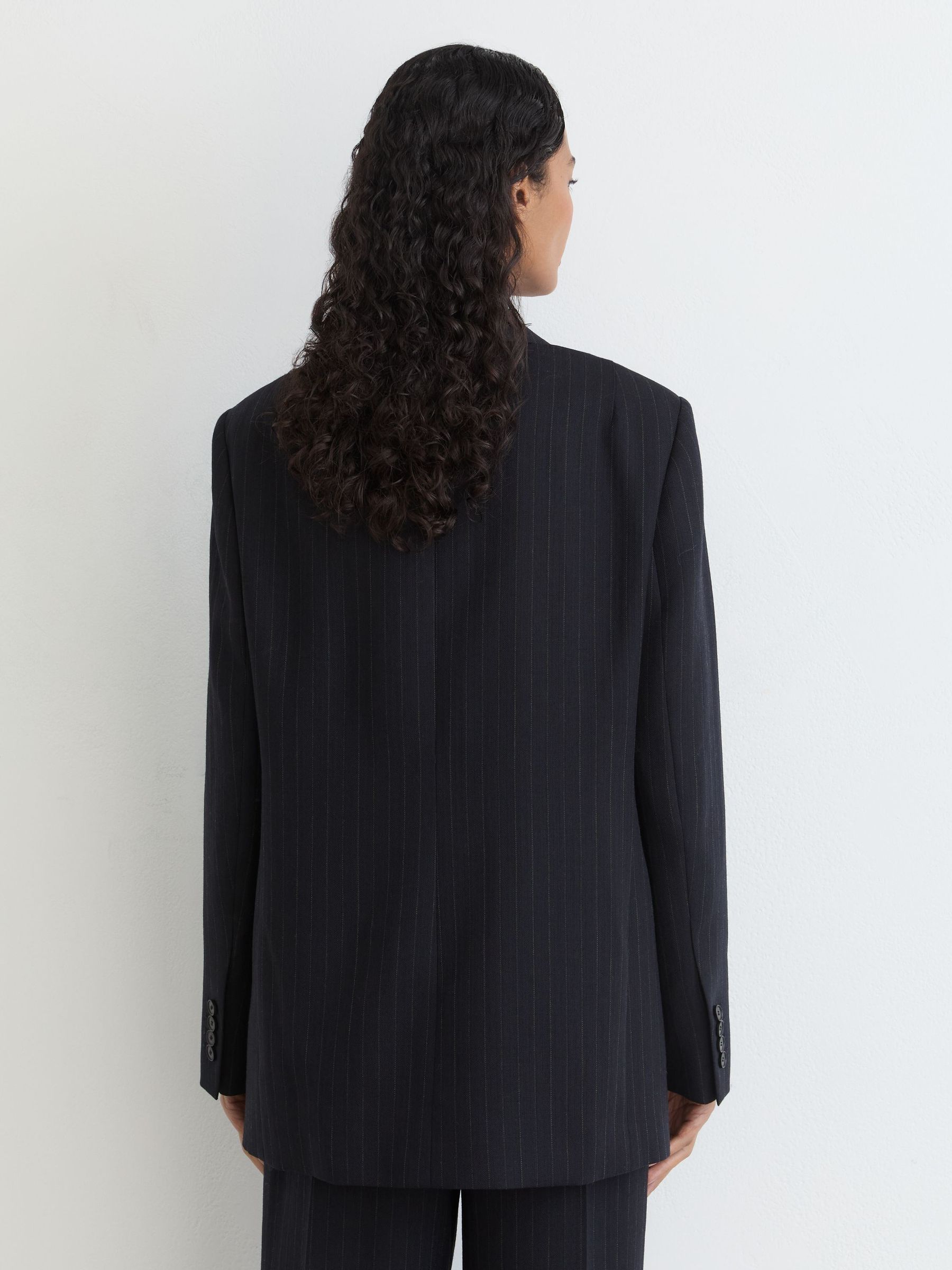 Petite Wool Pinstripe Single-Breasted Suit Blazer Relaxed-Fit in Navy - Image 6 of 9