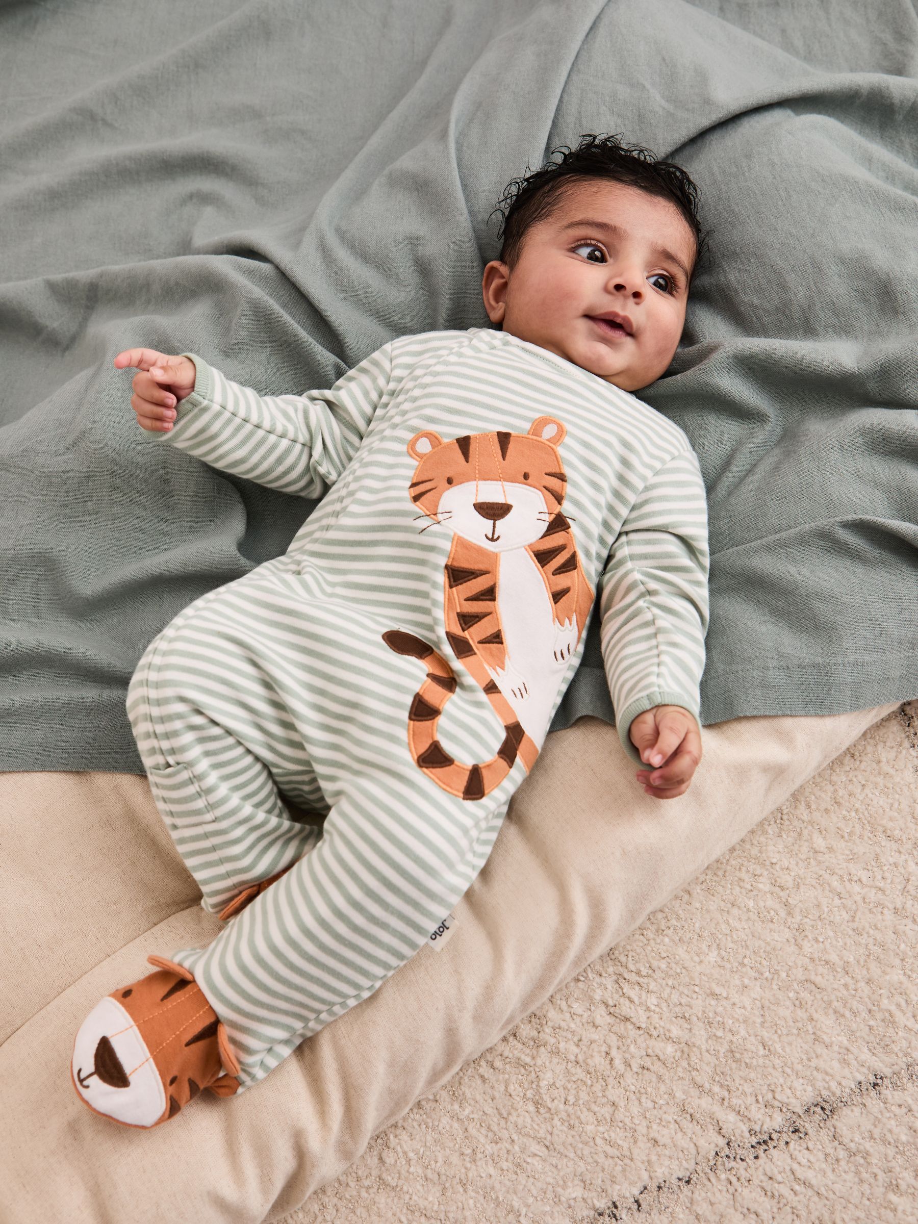 Green 100% Cotton Footed Appliqué Zip Sleepsuit - Image 2 of 7