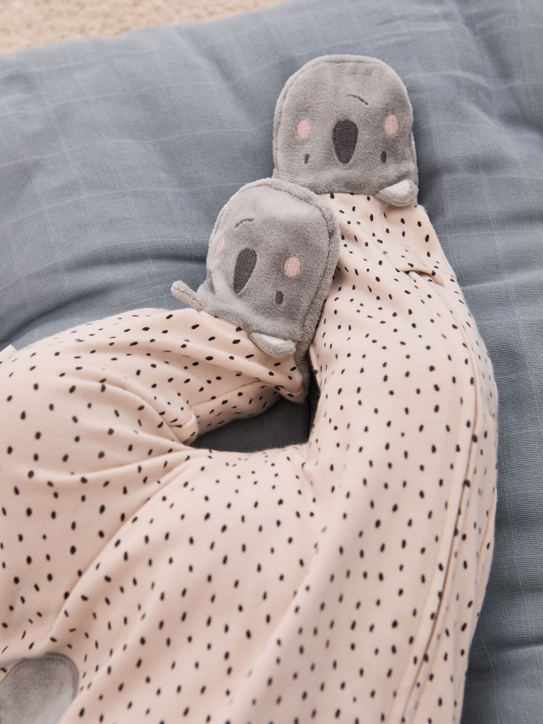White Footed Appliqué Zip Sleepsuit - Image 3 of 6