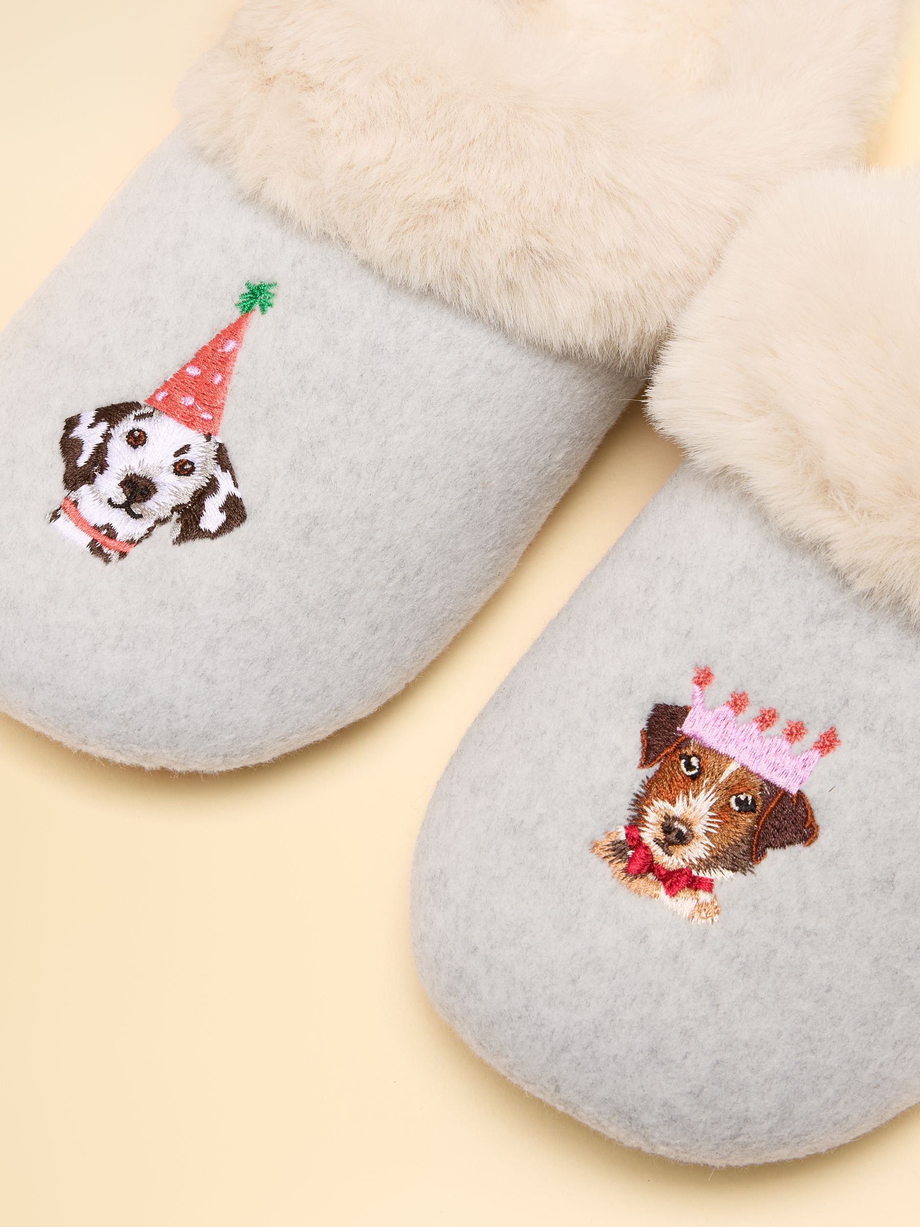 Slippet Luxe Grey Dog Slippers - Image 4 of 5