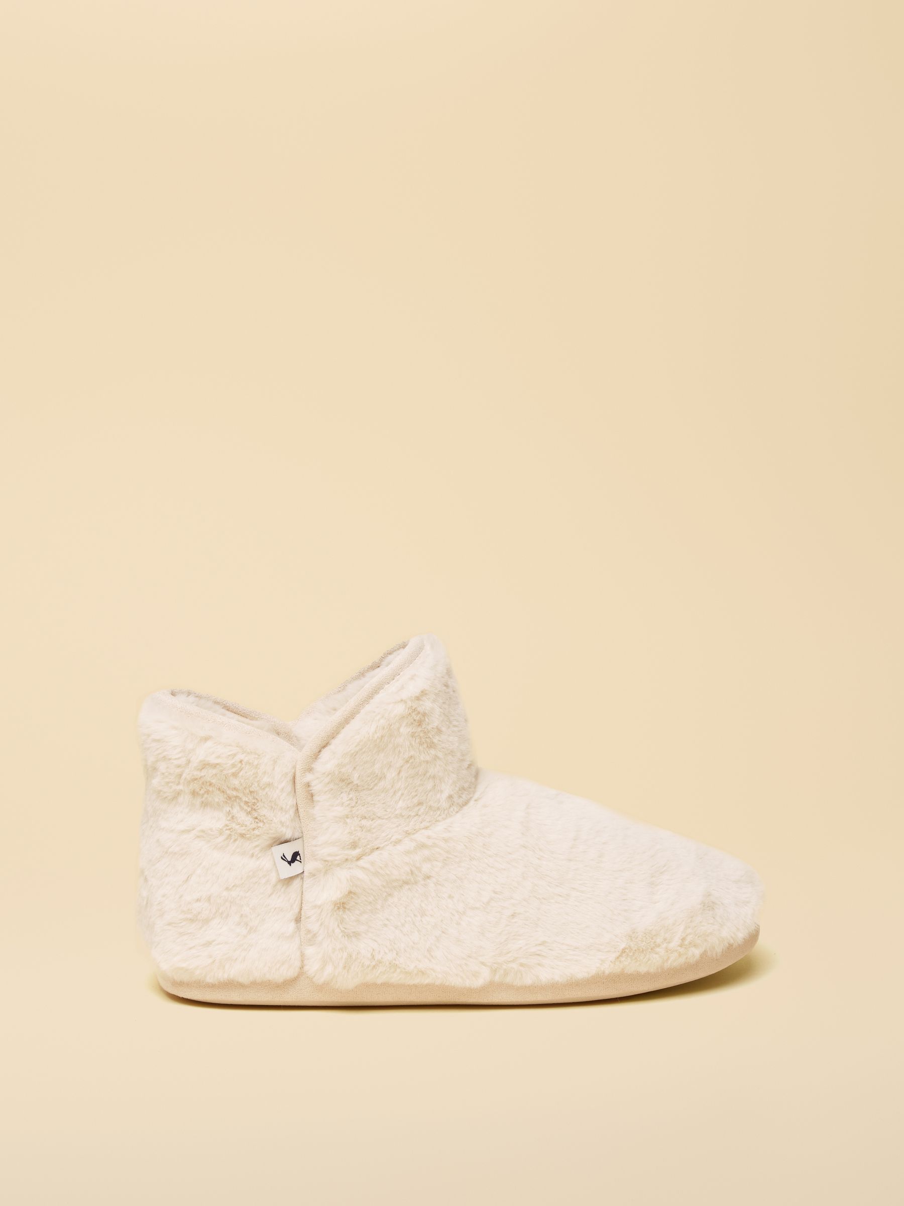 Women's Cabin Luxe Cream Faux Fur Slipper Boots - Image 1 of 6