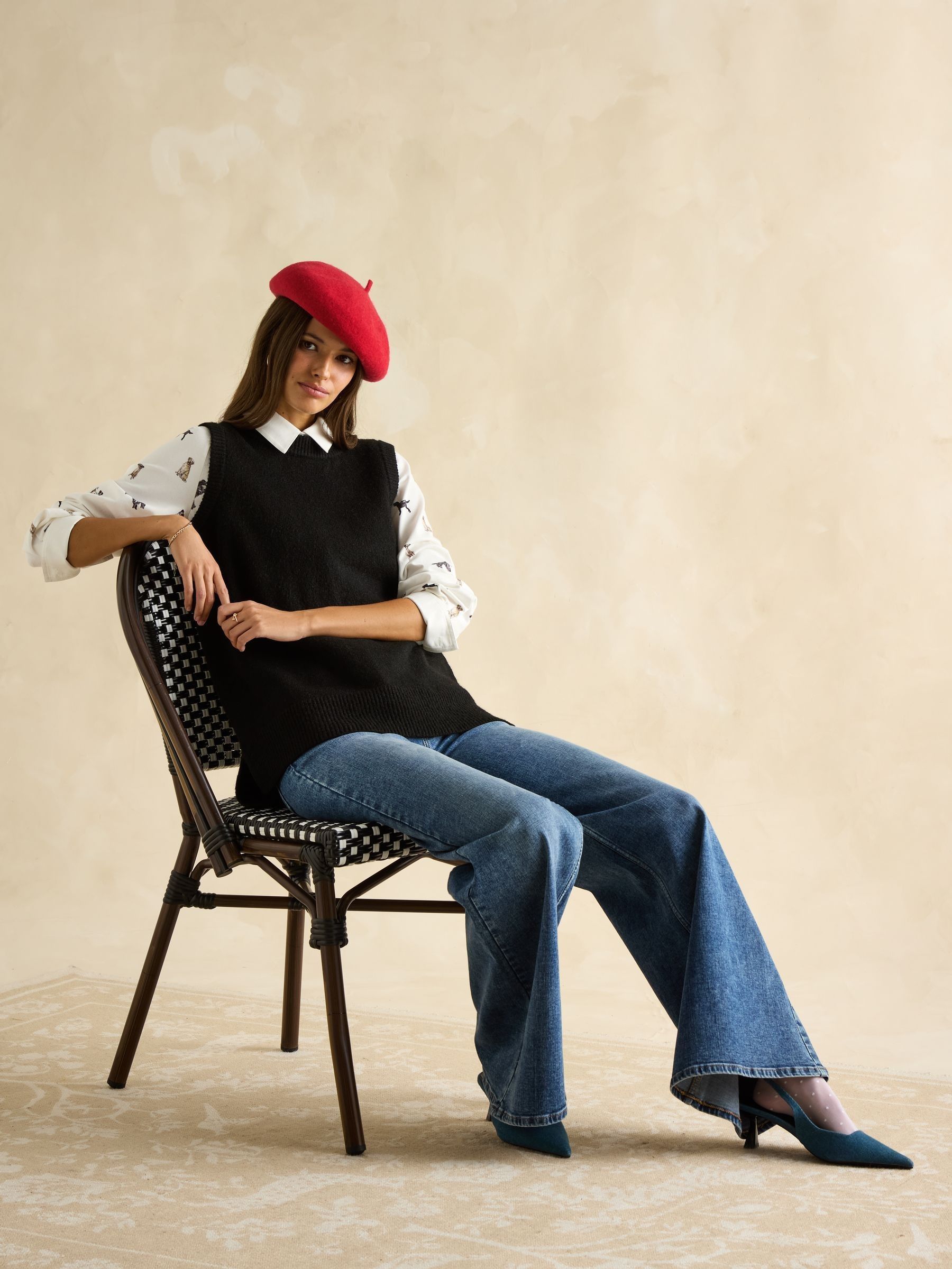 Holly Black Longline Knitted Vest - Image 3 of 7