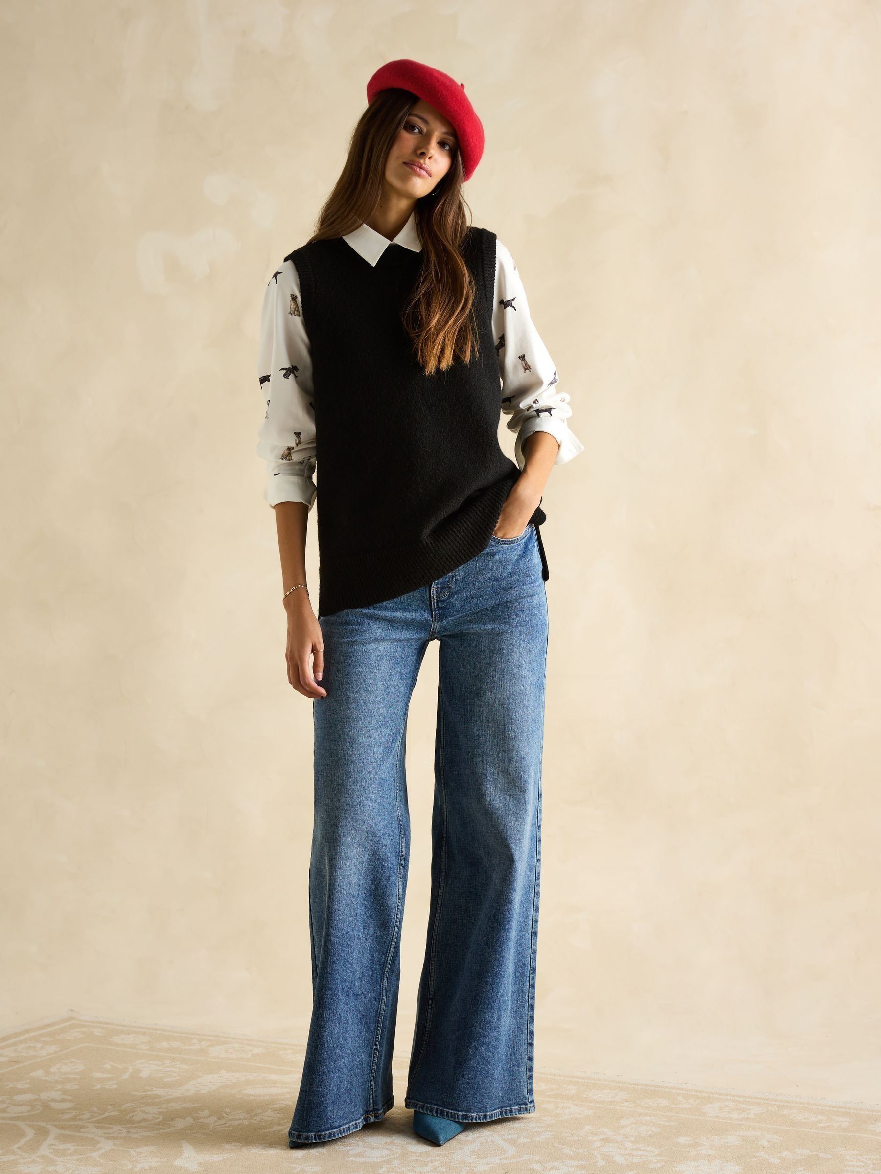 Holly Black Longline Knitted Vest - Image 6 of 7