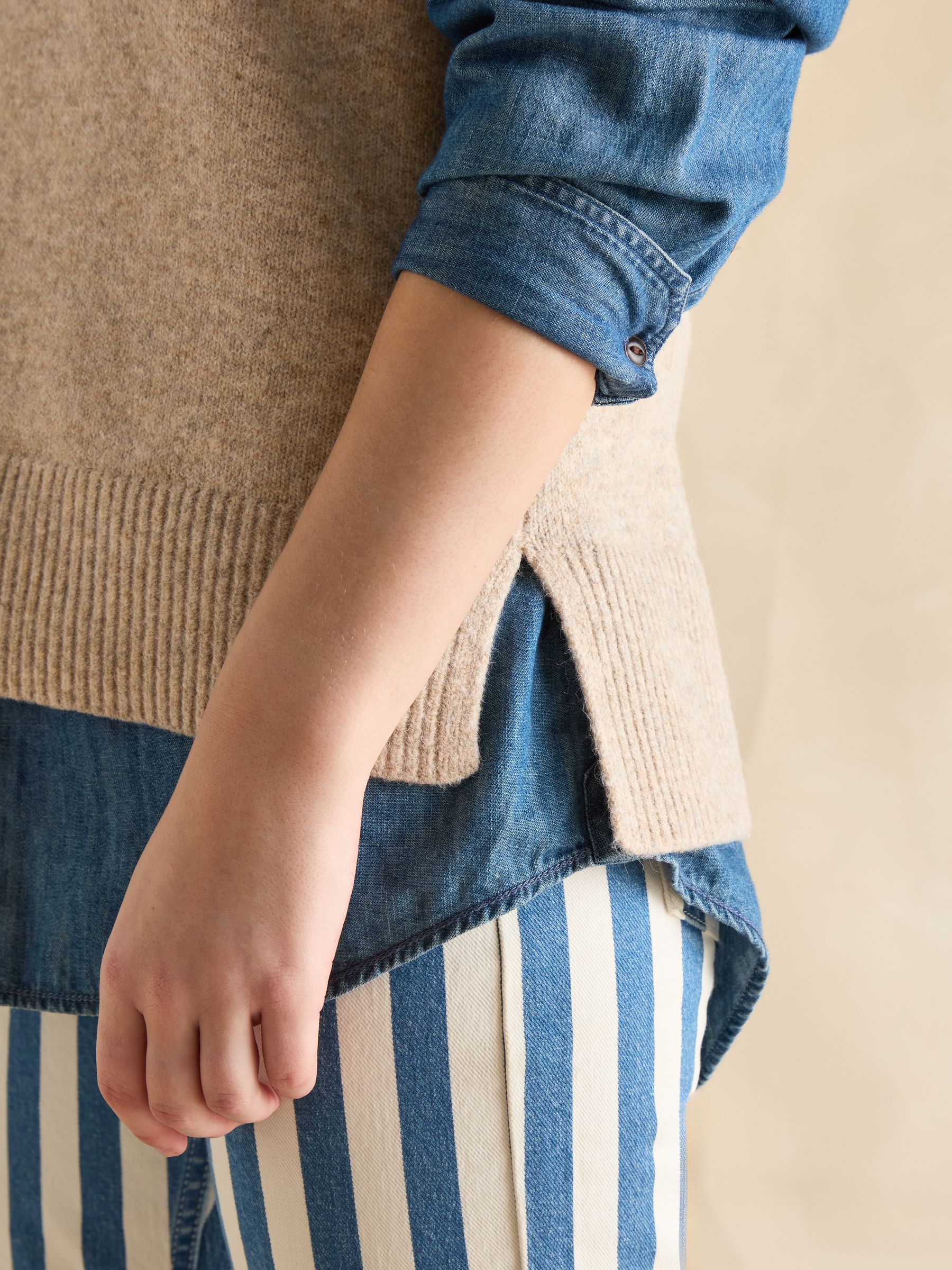 Holly Camel Brown Knitted Vest - Image 5 of 6