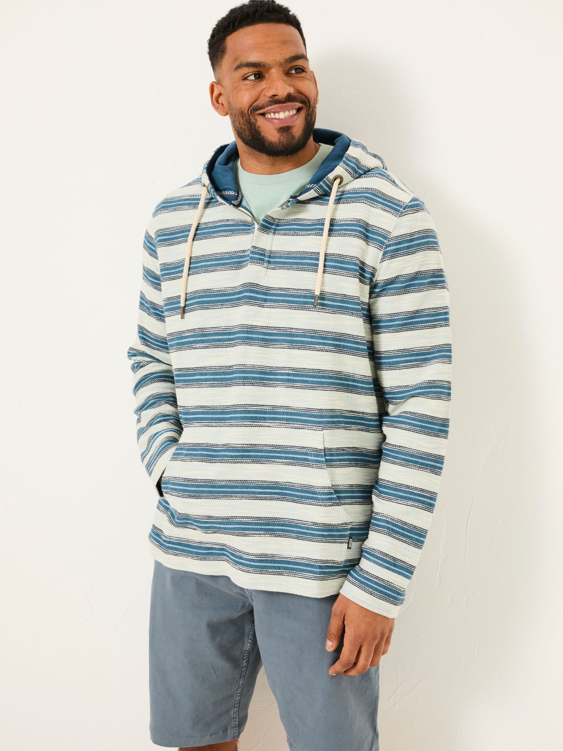 Trescowe Blue Stripe Half Zip Sweat - Image 6 of 9