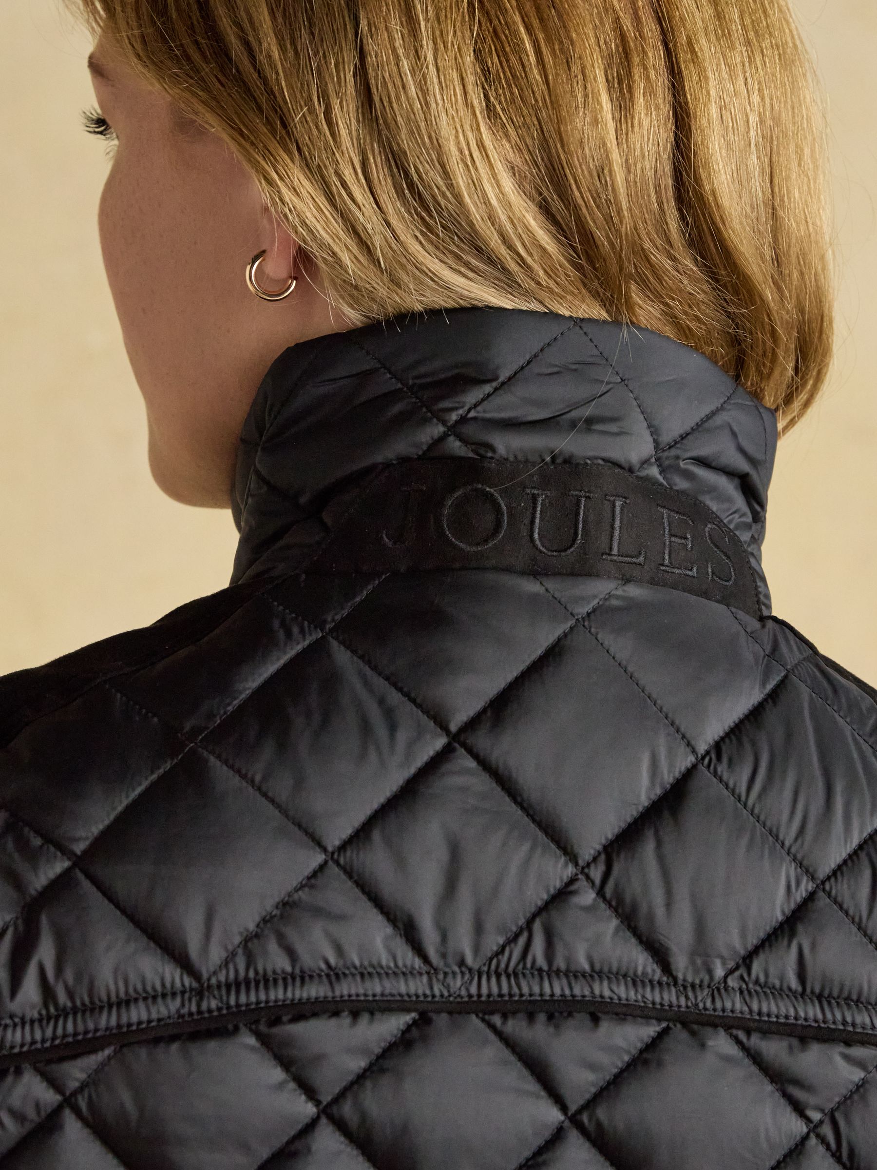 Braemar Luxe Black Showerproof Diamond Quilted Gilet - Image 12 of 12