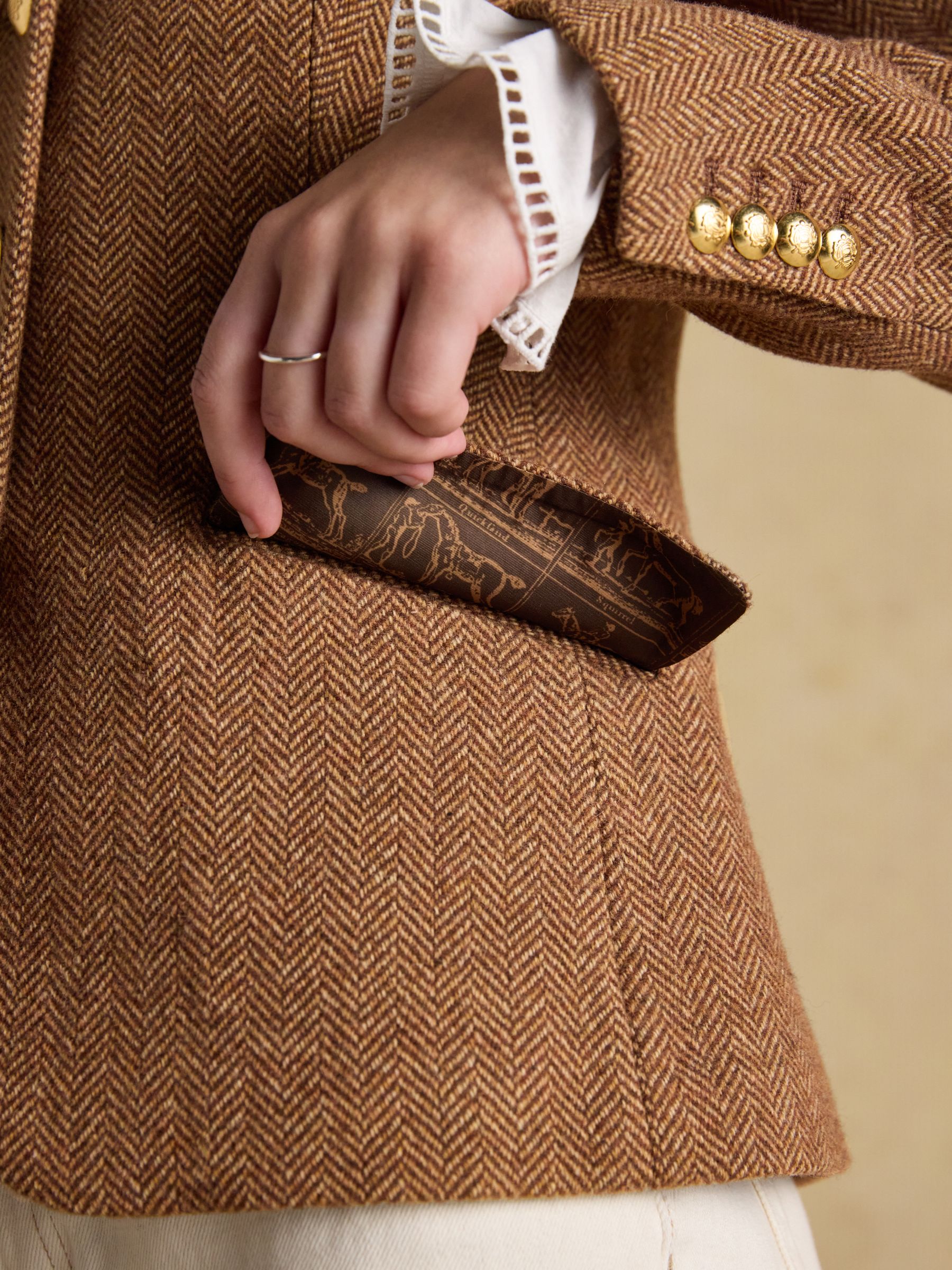 Canterly Brown Herringbone Tweed Hacking Jacket - Image 8 of 15