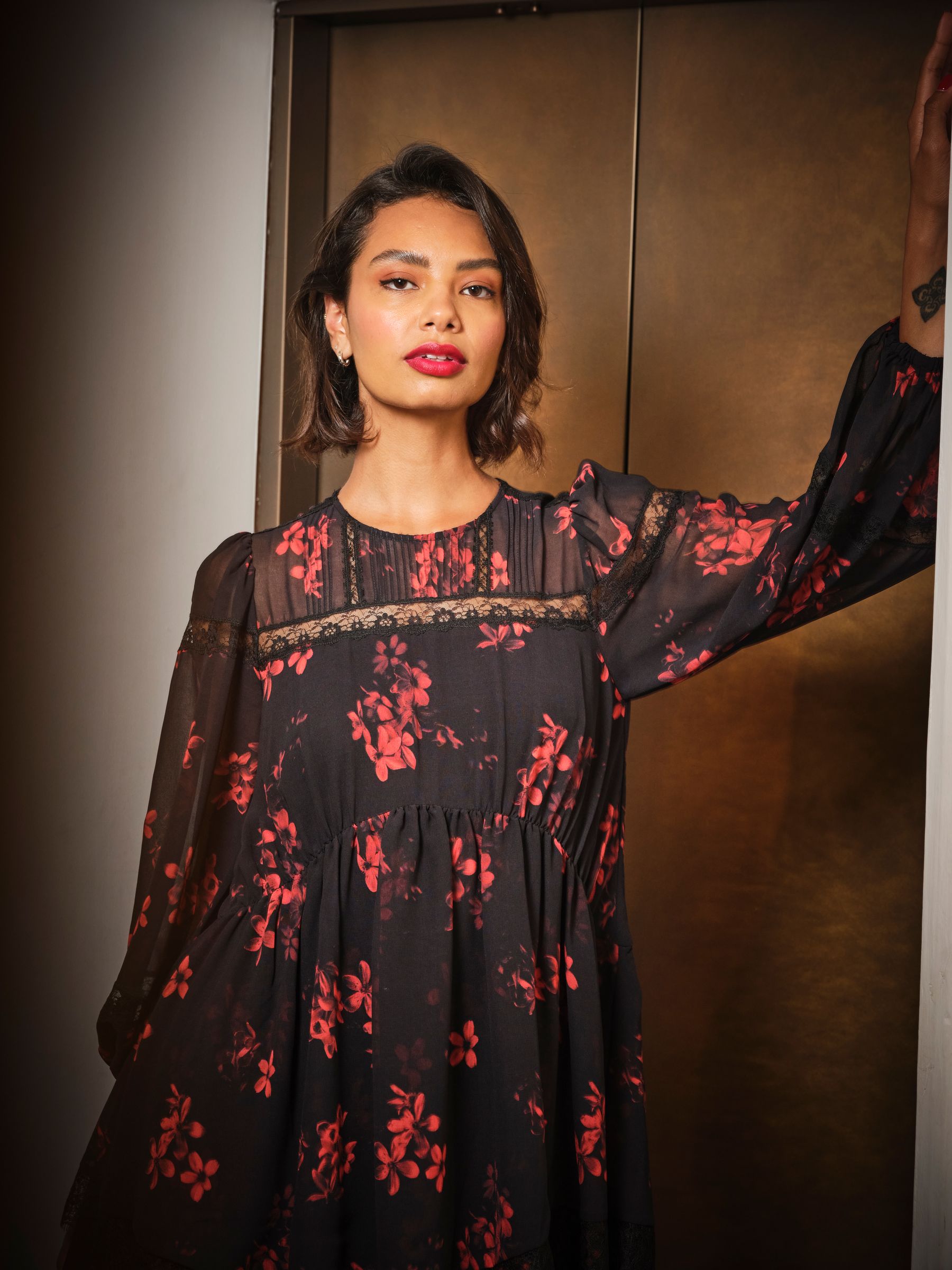 Romy Black Floral Regular Dress - Image 4 of 5