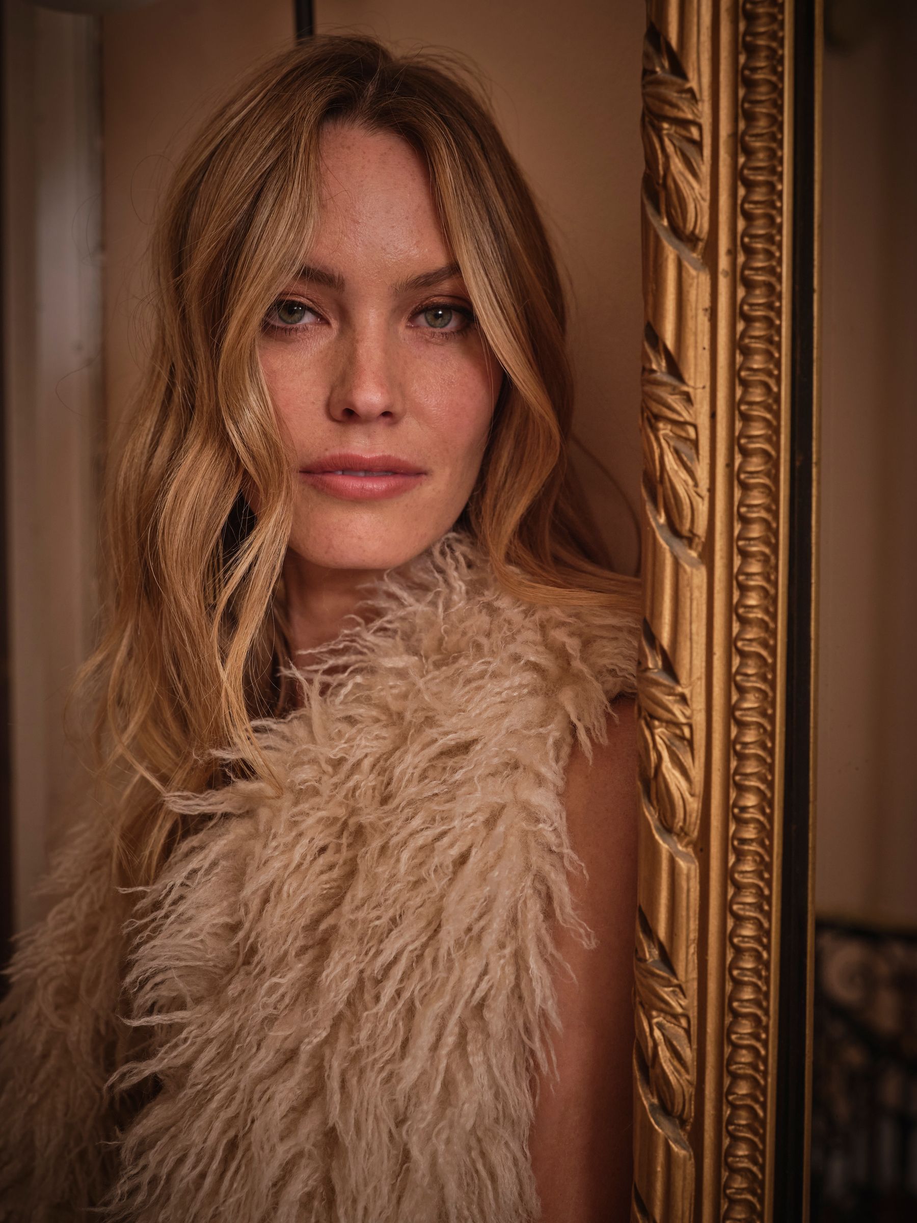 BB♡Side Ribbon Fur Gilet Mint Velvet Tan Bonded Collarless Gilet | Wardrobe Icons