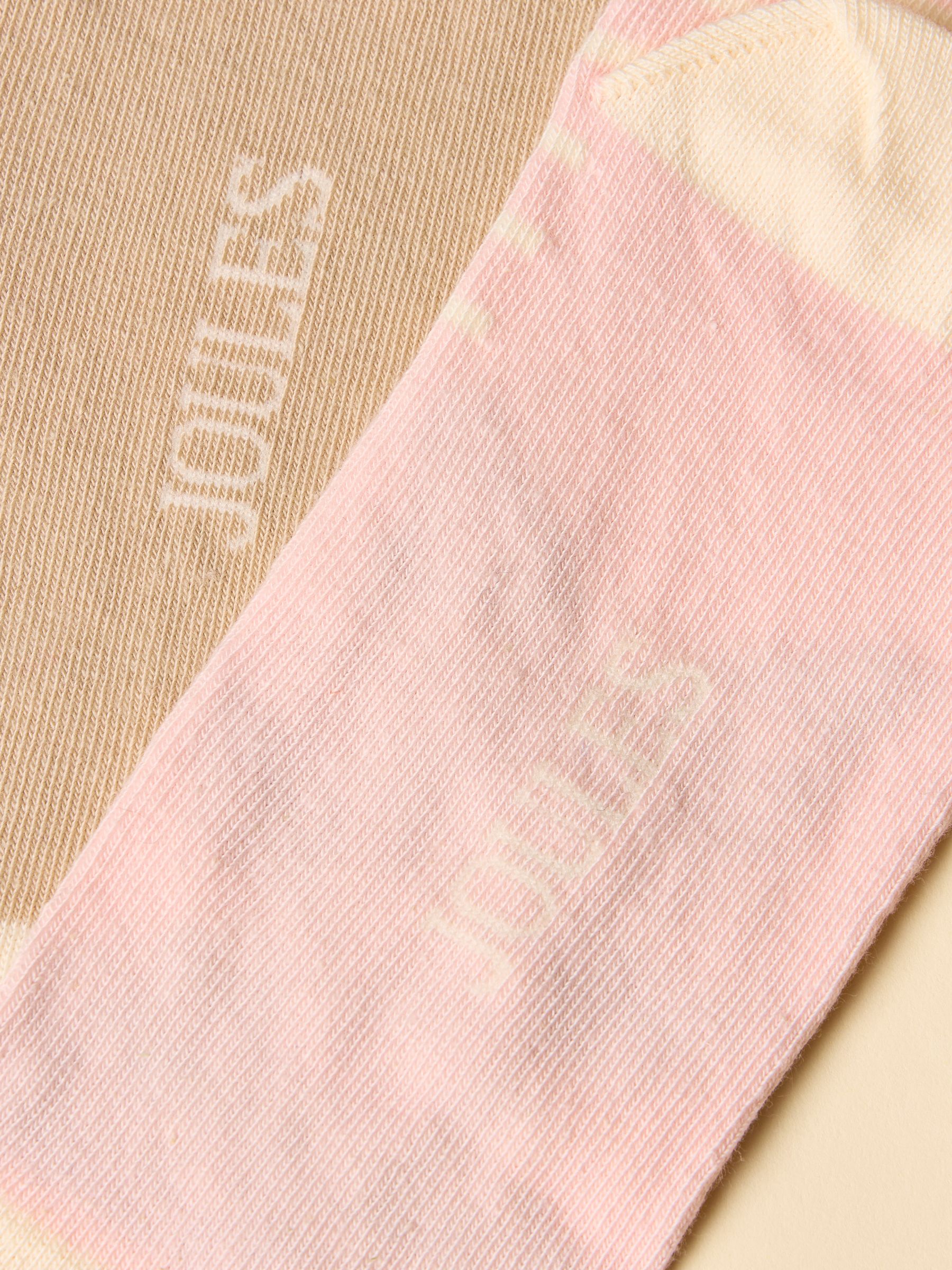 Women's Everyday Pink Fox Cotton Blend Socks 2 Pack (size 4-8) - Image 3 of 3