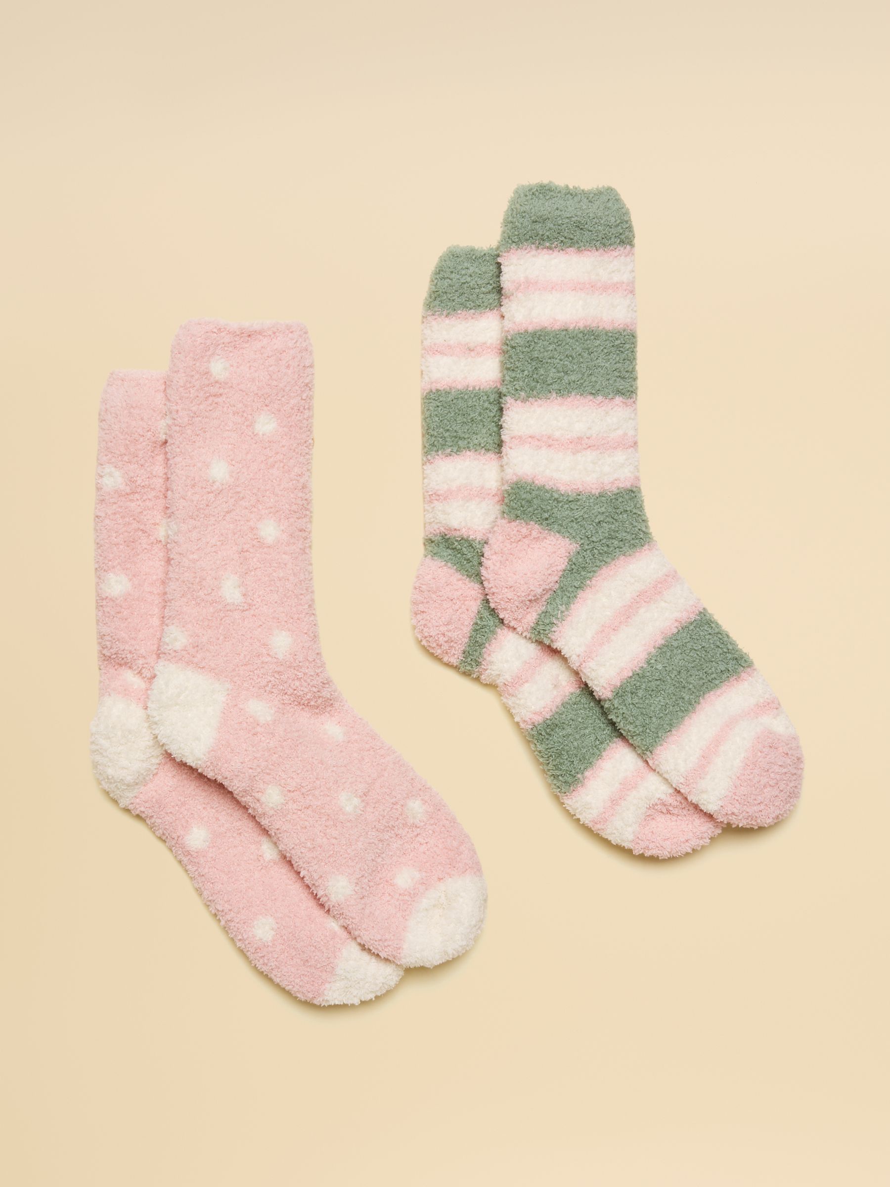 Fluffy Green Fluffy Socks 2 Pack (size 4-8) - Image 1 of 3