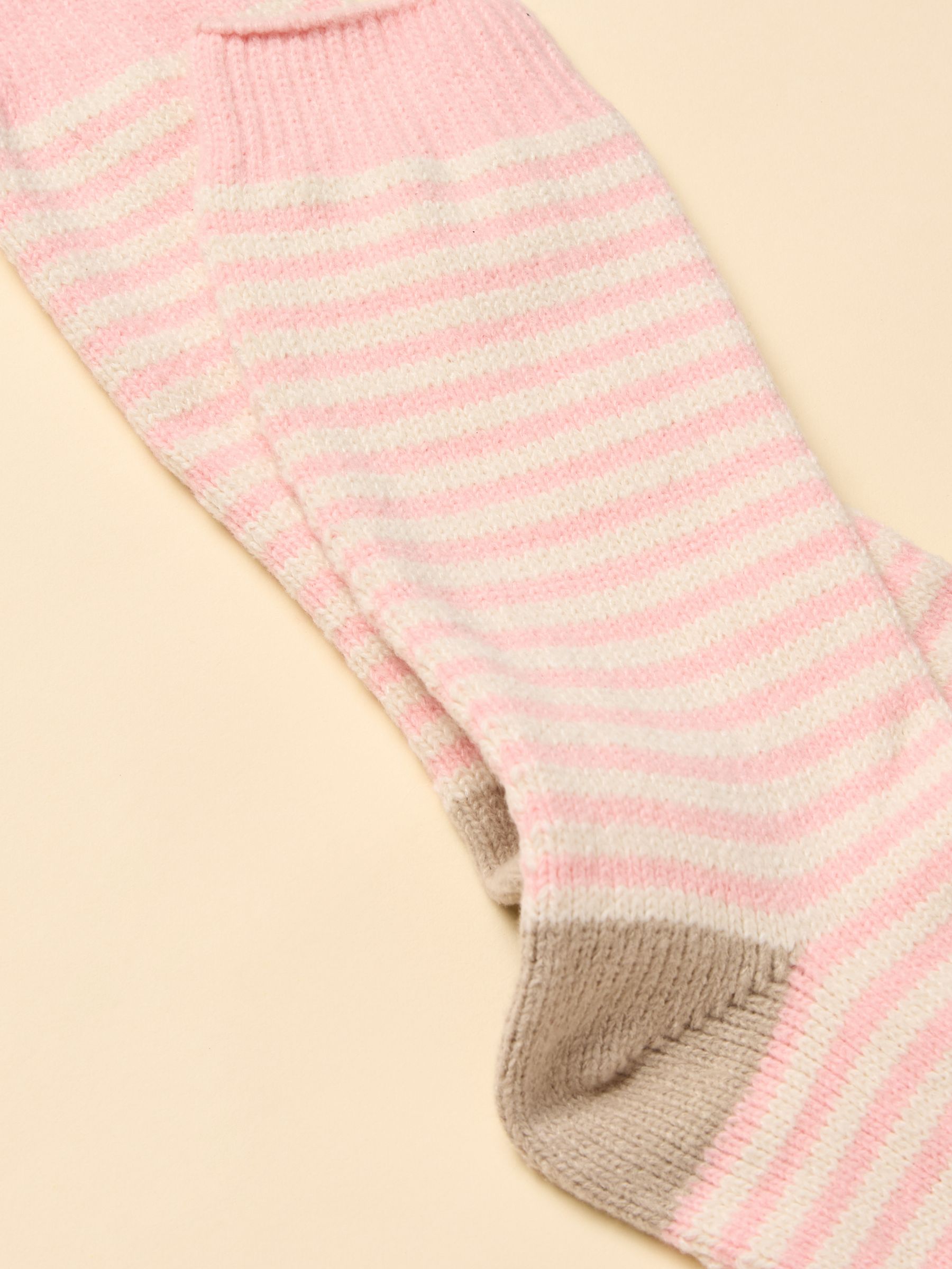 Women's Cosy Pink & Cream Socks (size 4-8) - Image 2 of 3
