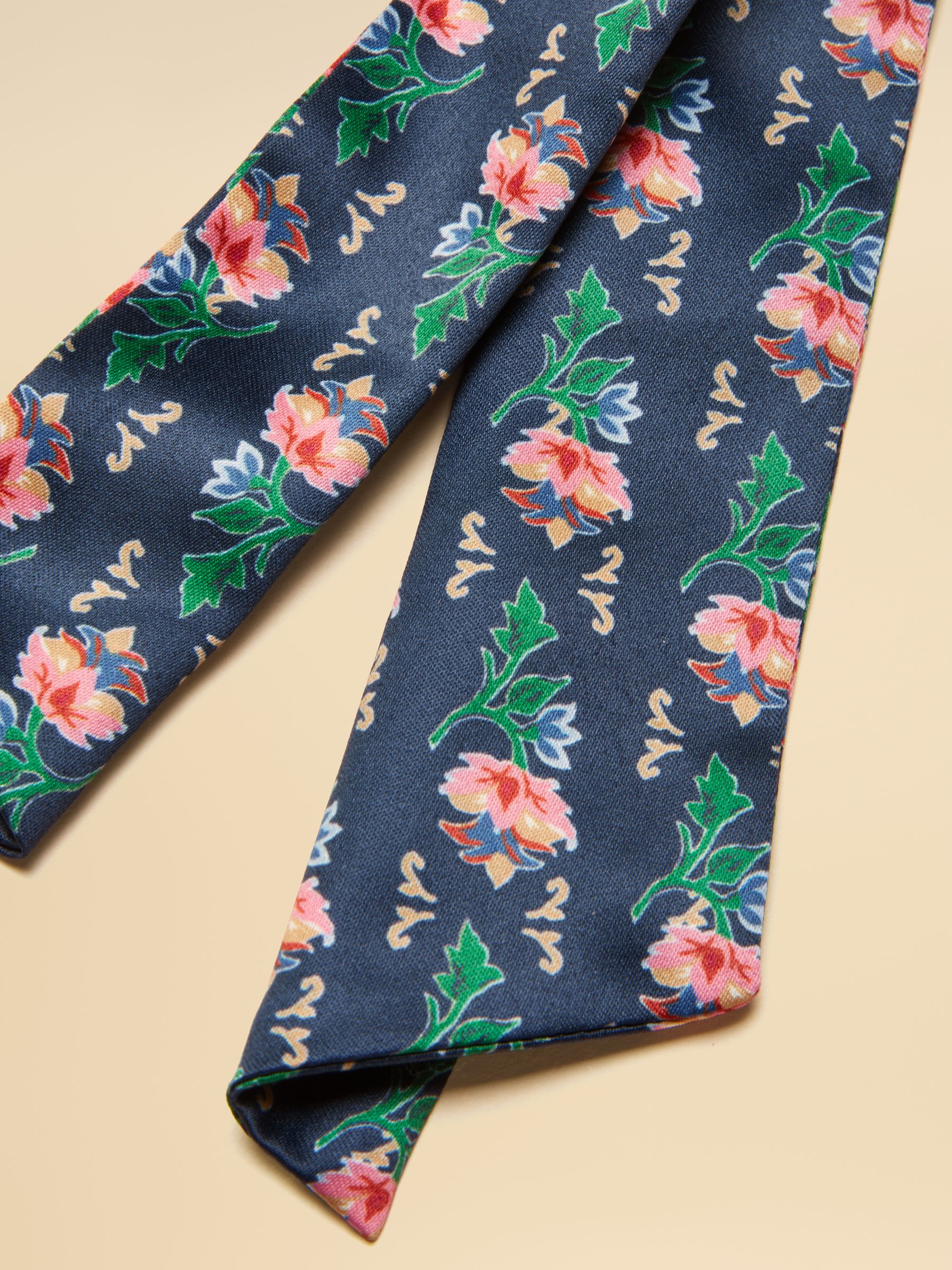 Amber Navy Keyring - Image 3 of 3