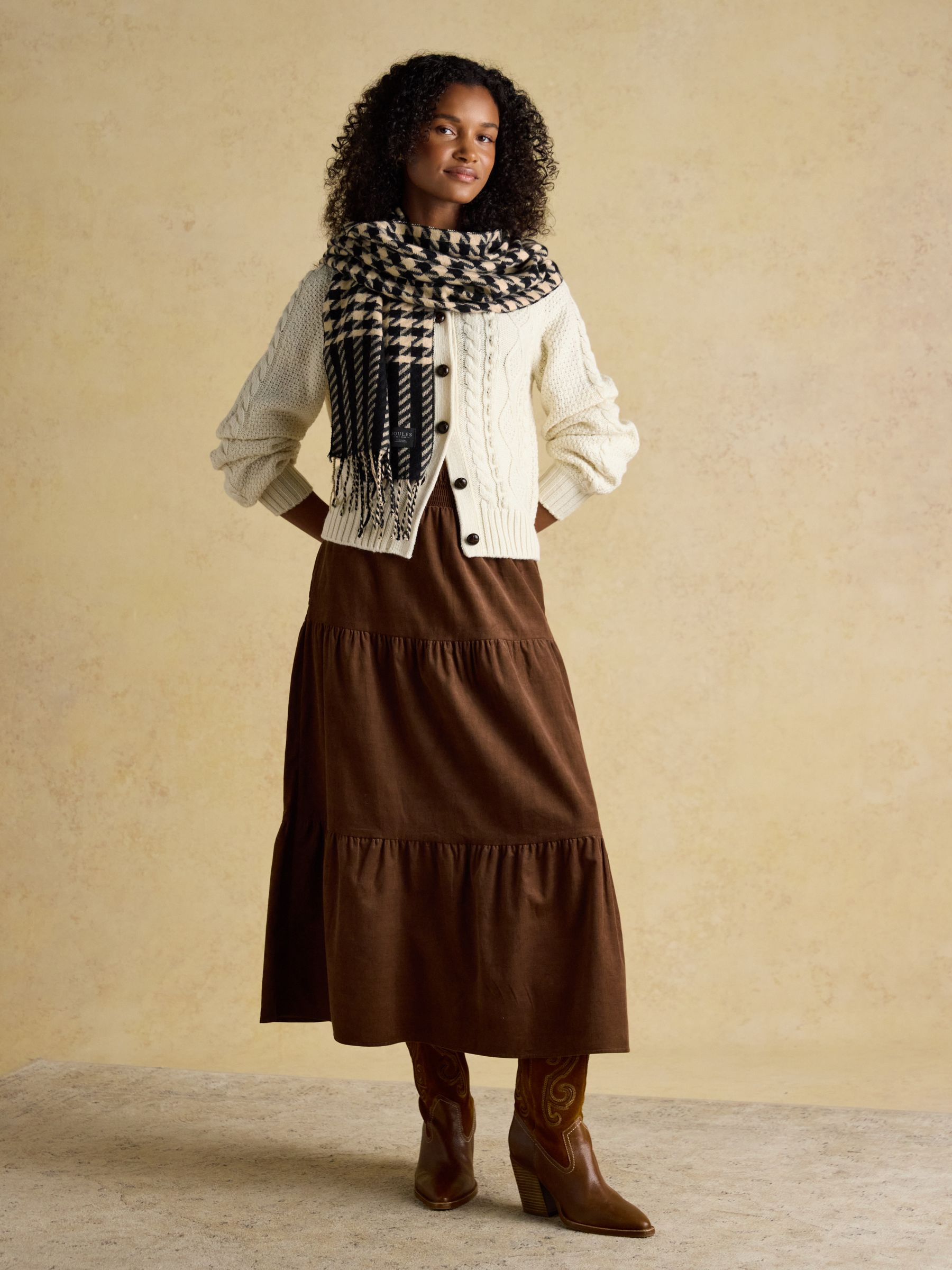 Langtree Black & Tan Large Scarf - Image 3 of 6