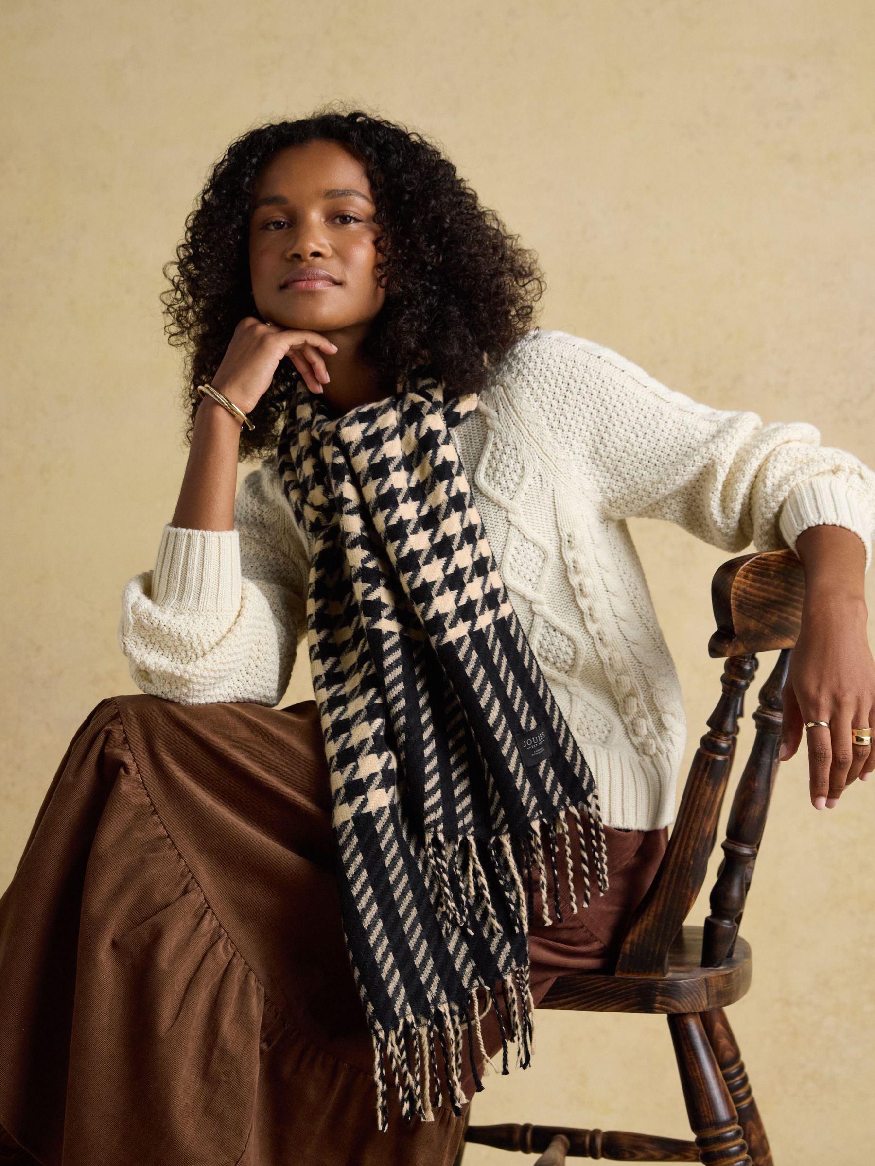 Langtree Black & Tan Large Scarf - Image 4 of 6