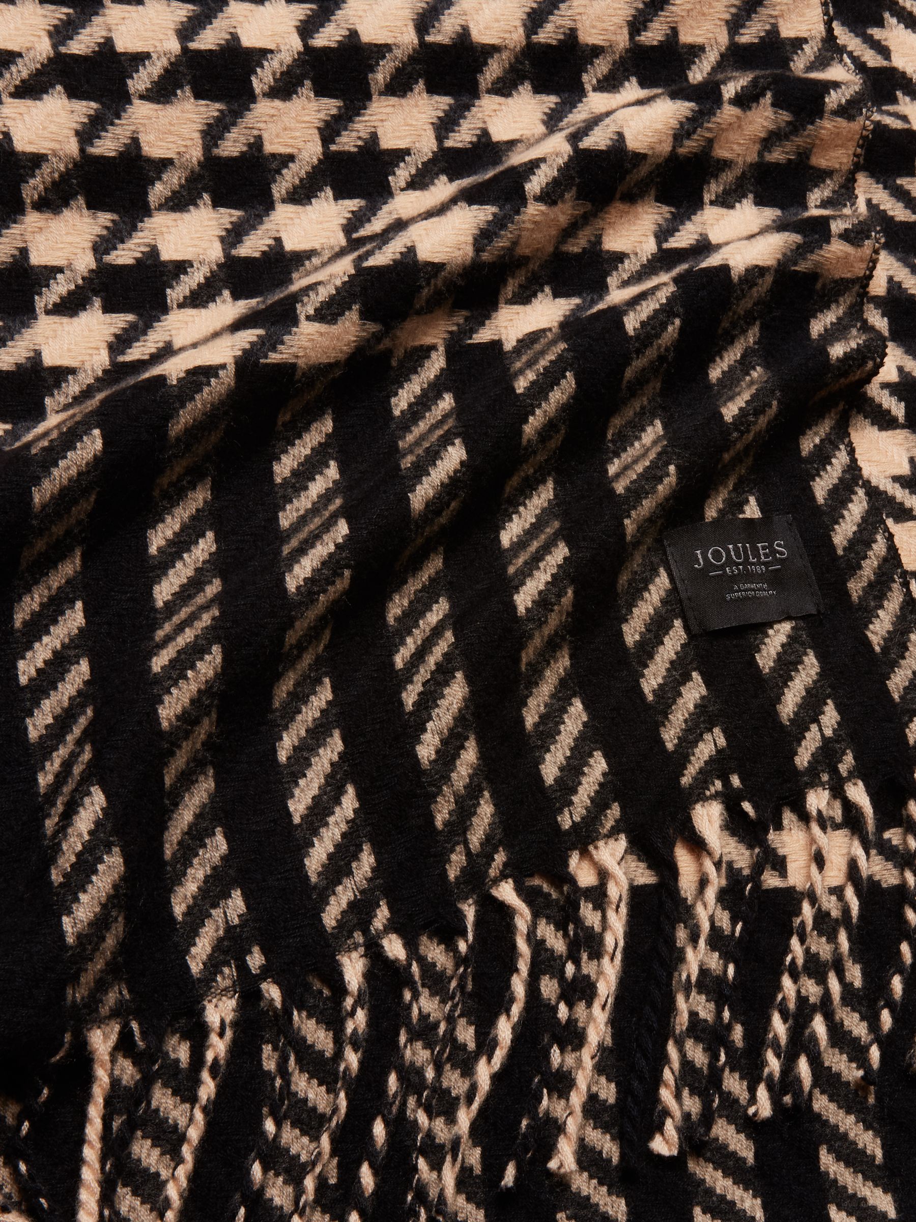 Langtree Black & Tan Large Scarf - Image 6 of 6