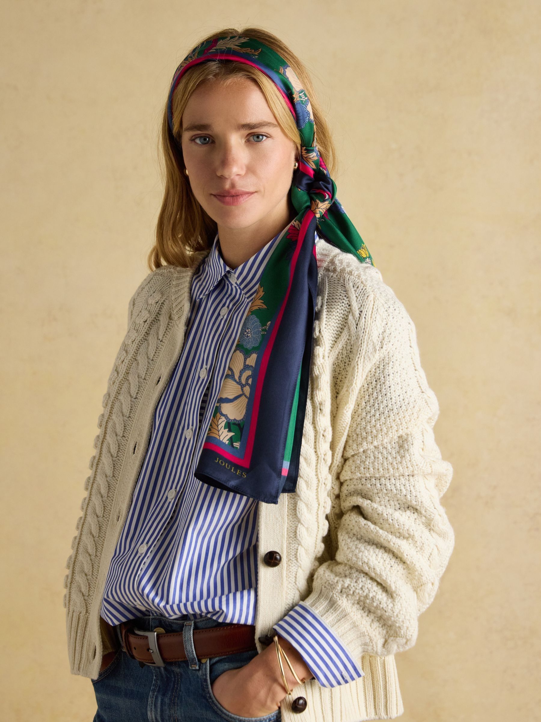 Windsor Green Floral 100% Silk Scarf - Image 5 of 7