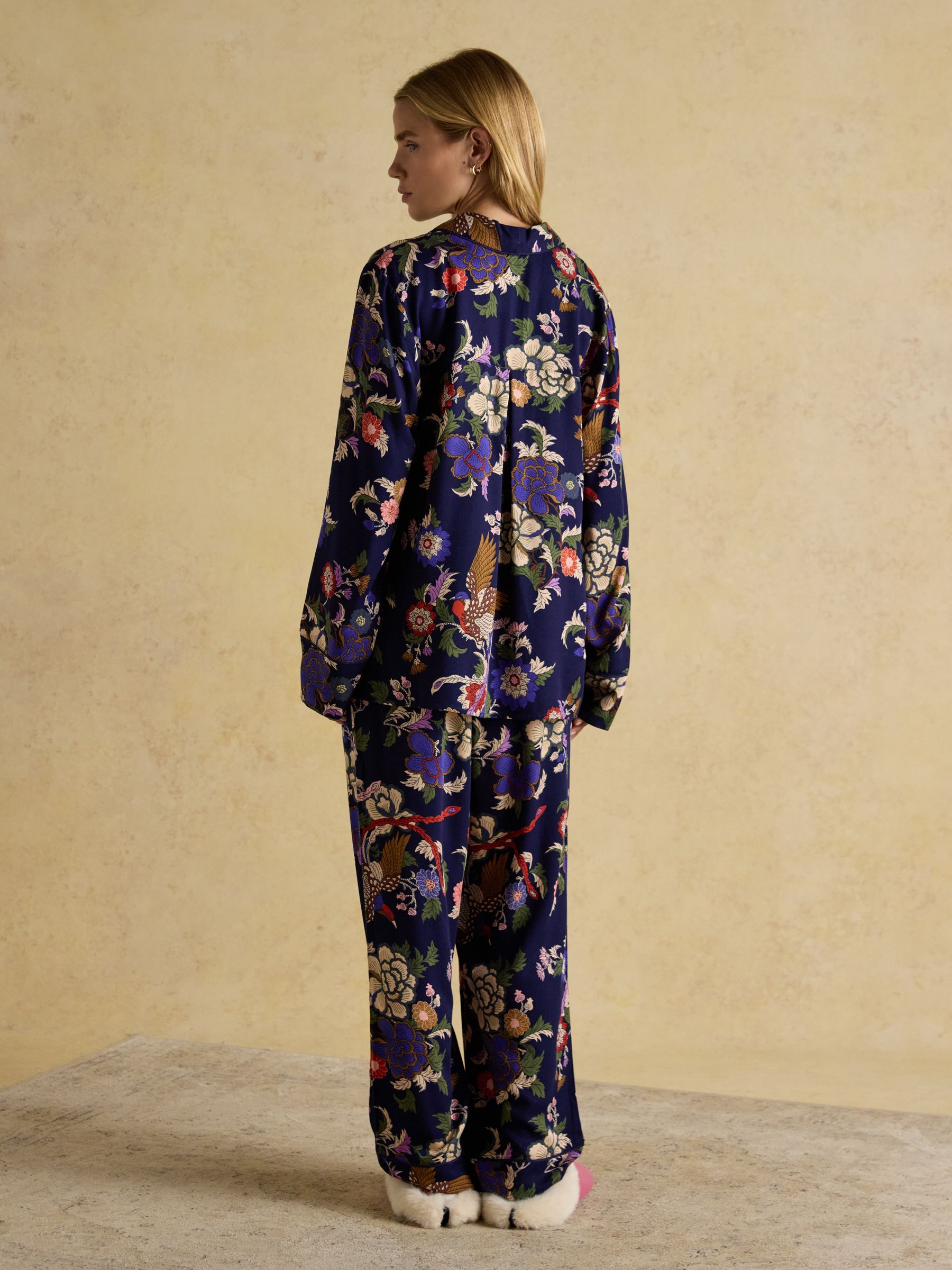 Alma Navy Hidcote Floral Woven Pyjama Set - Image 2 of 8