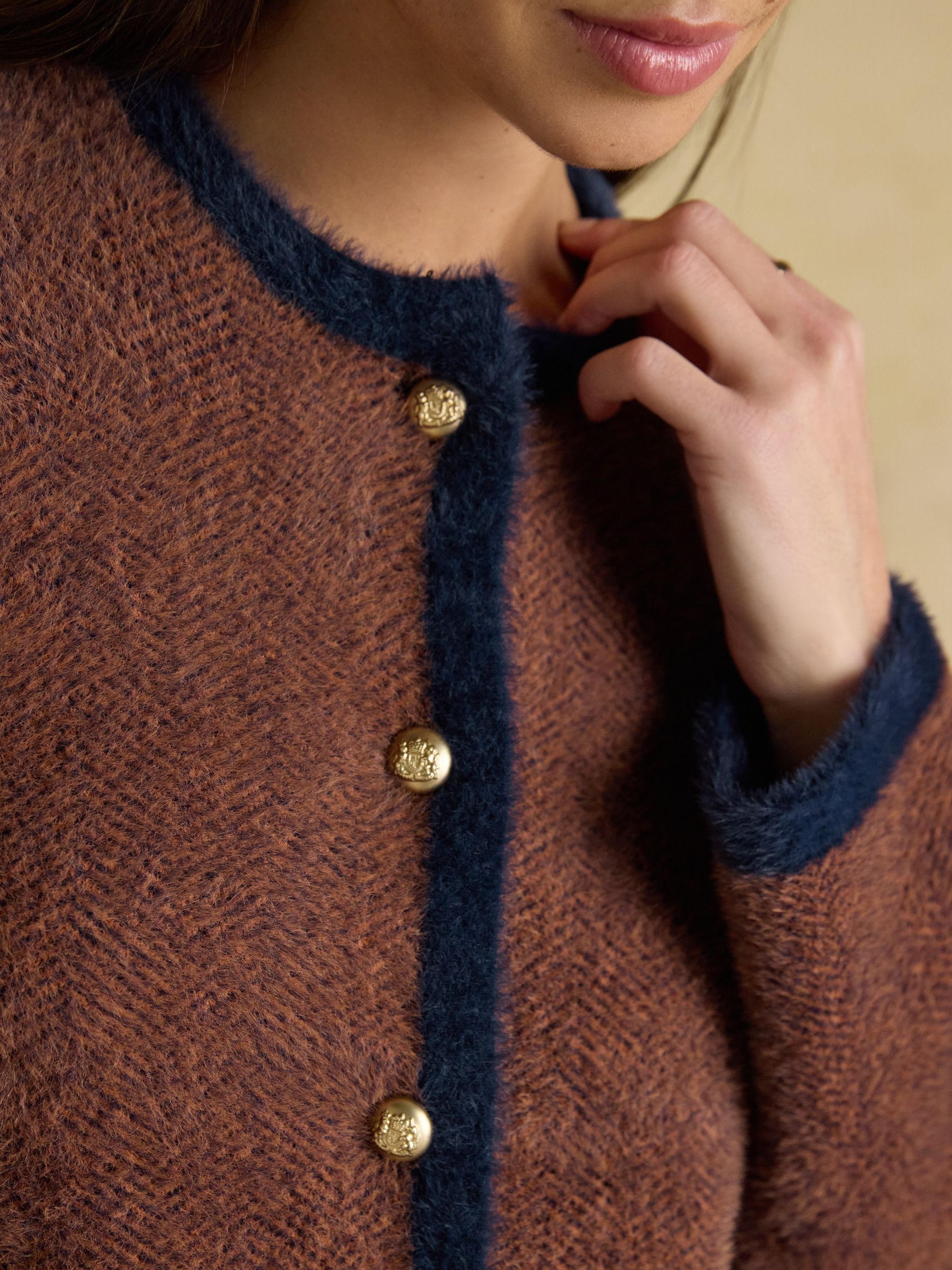 Super Soft Georgia Brown & Navy Herringbone Eyelash Knitted Cardigan - Image 7 of 8