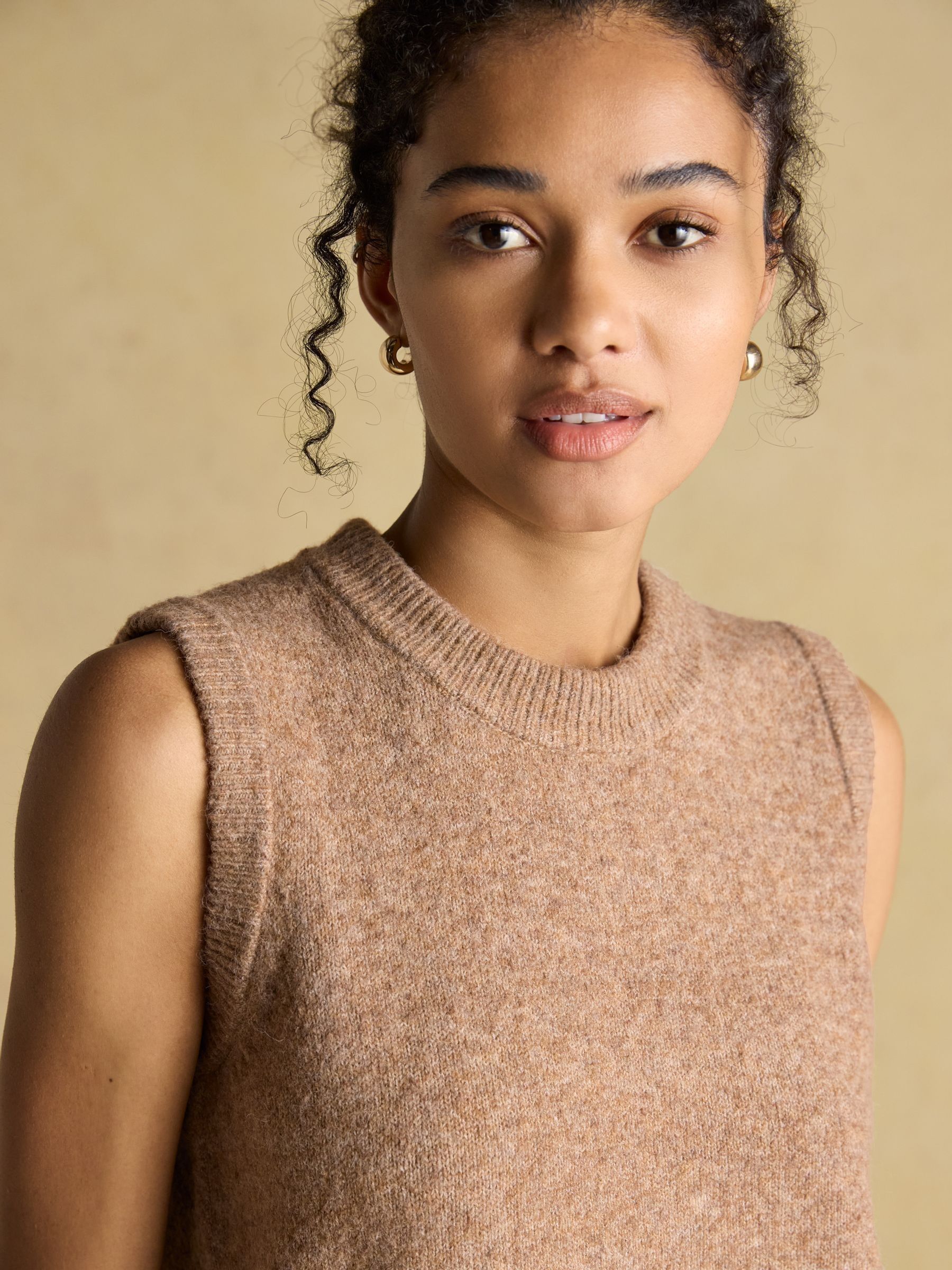 Holly Tan Knitted Vest - Image 4 of 8