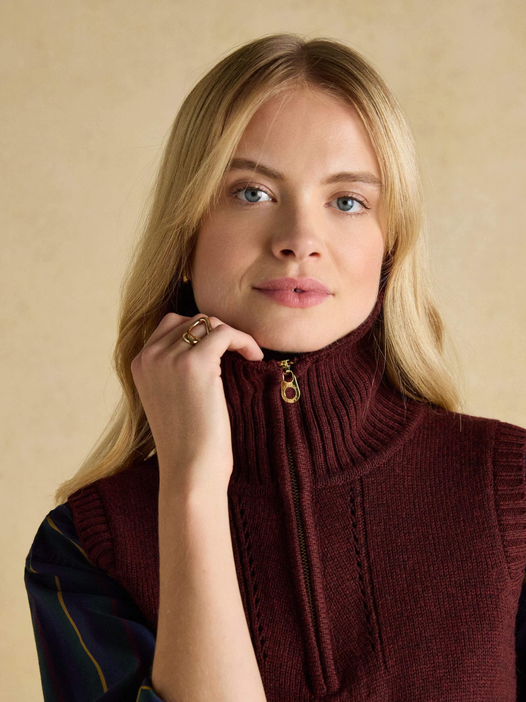 Nancy Burgundy Red Quarter Zip Collared Knitted Vest - Image 5 of 7
