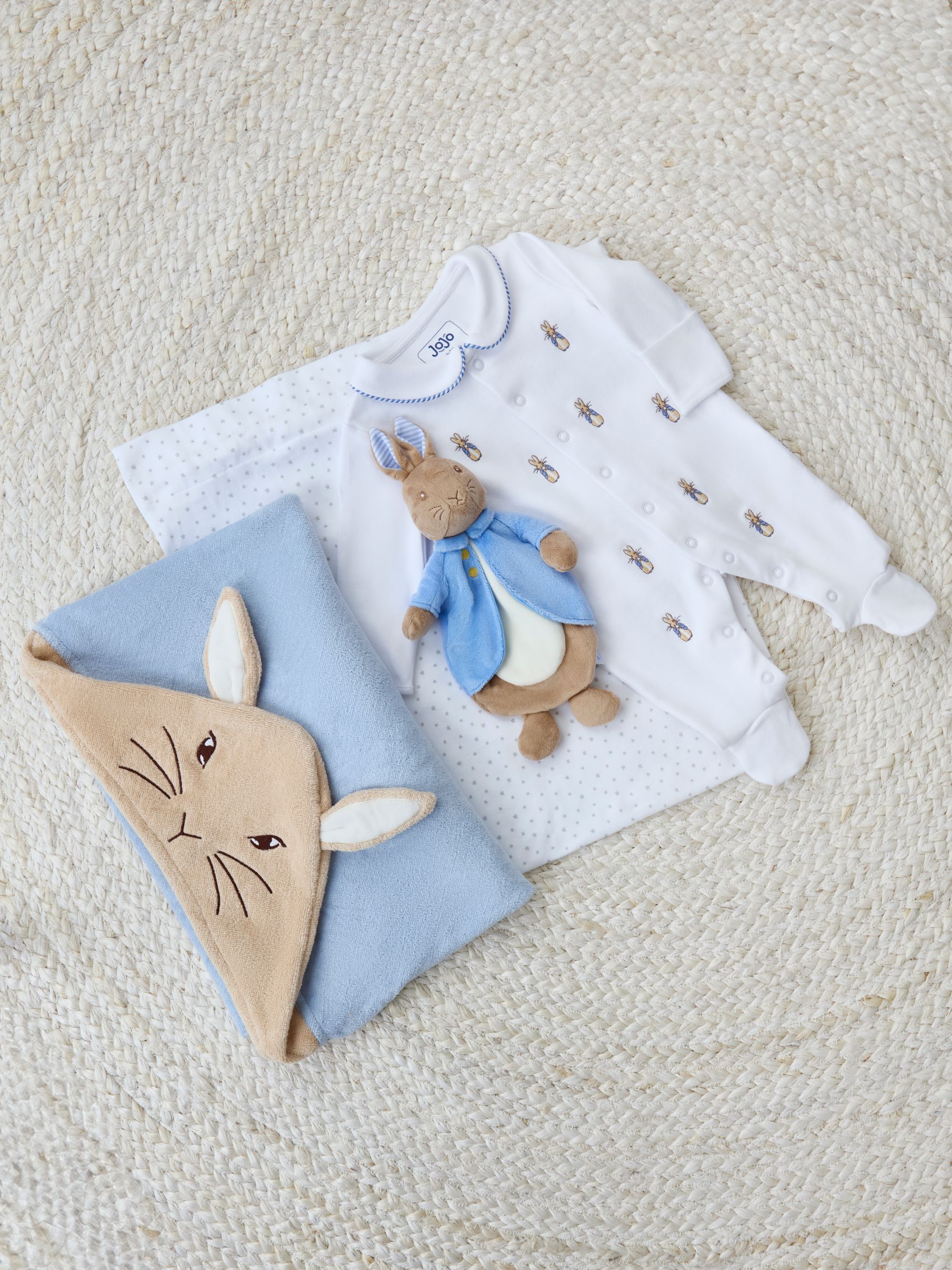 Peter Rabbit Sleepsuit & Hooded Towel Gift Set (0-3 months) - Image 1 of 4