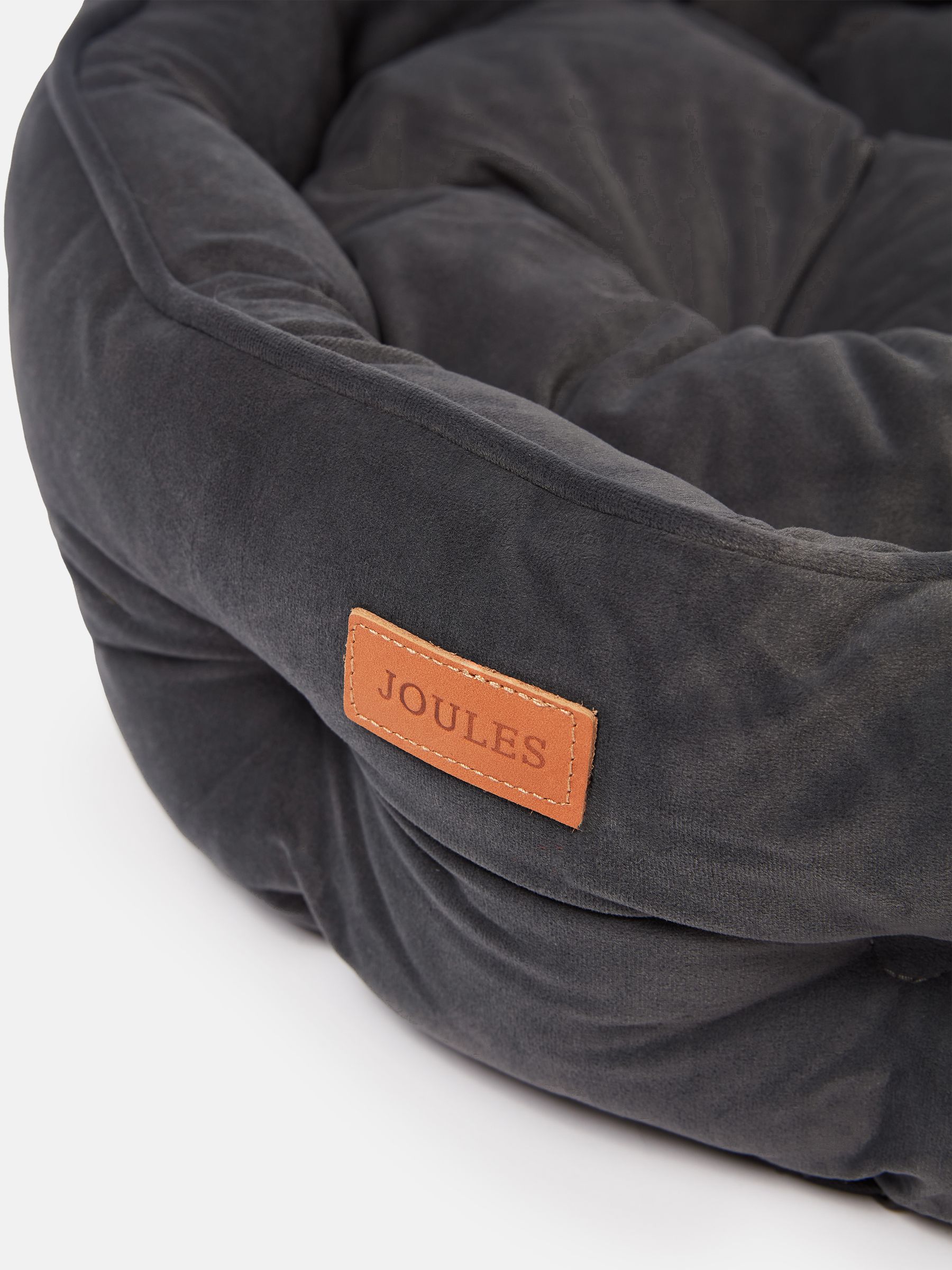 Chesterfield Grey Pet Bed - Image 7 of 9