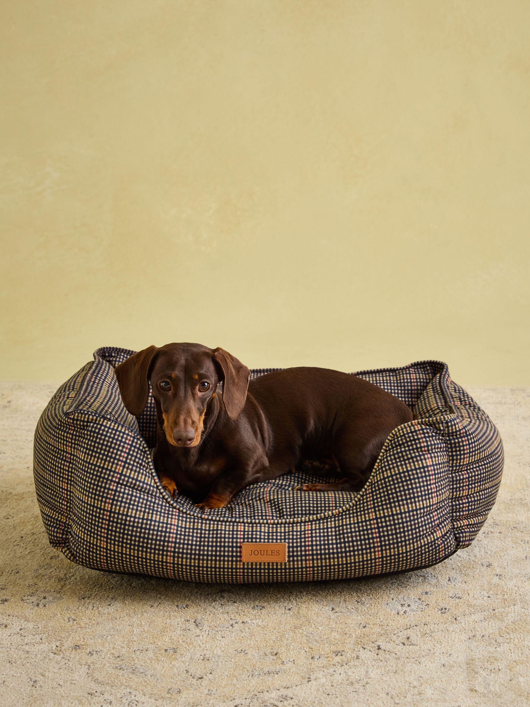Henson Check Brown Pet Bed - Image 4 of 16