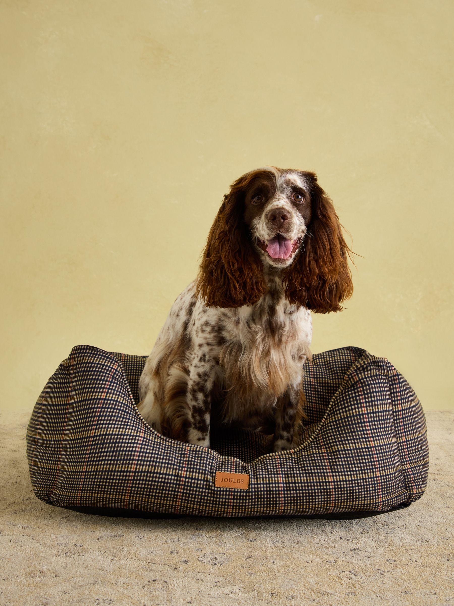 Henson Check Brown Pet Bed - Image 9 of 16