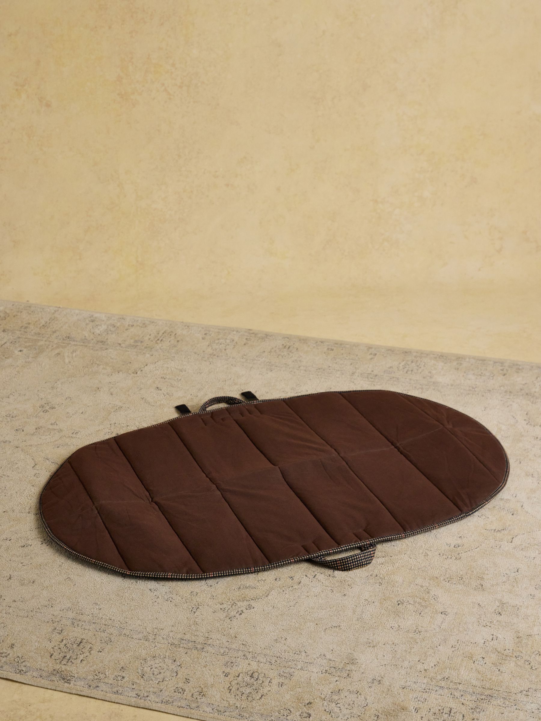 Henson Check Brown Pet Travel Mat - Image 7 of 7