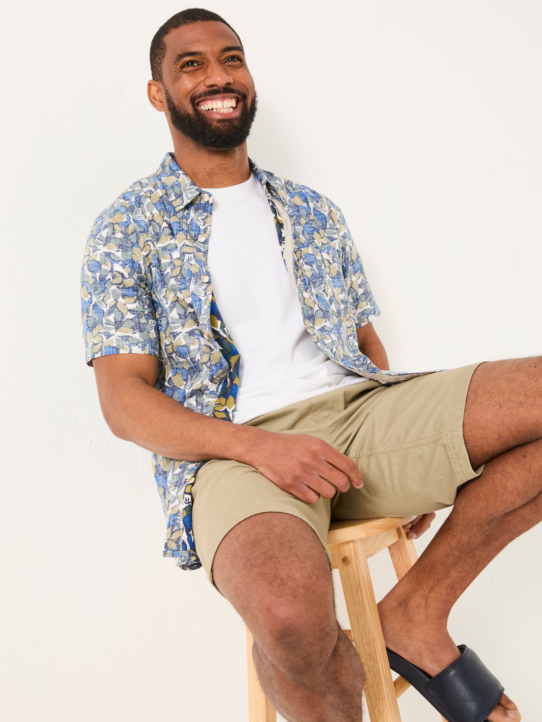 Blue Short Sleeve Leaves Print 100% Cotton Shirt - Image 3 of 5