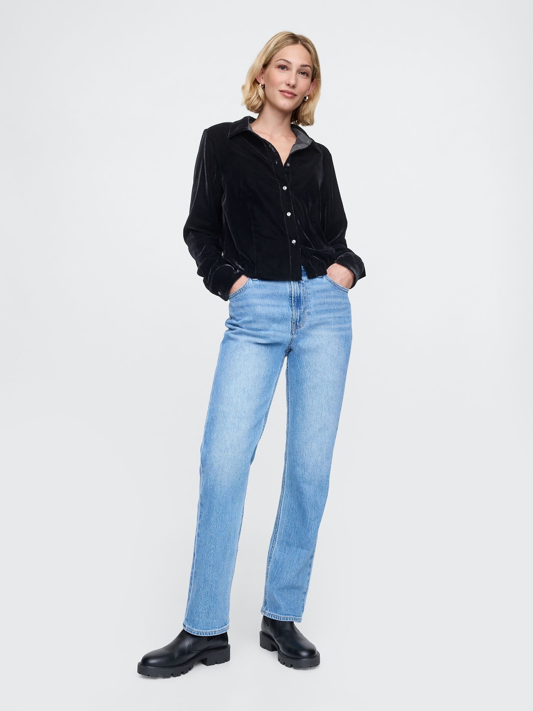Black Long Sleeved Cropped Velvet Shirt - Image 3 of 4