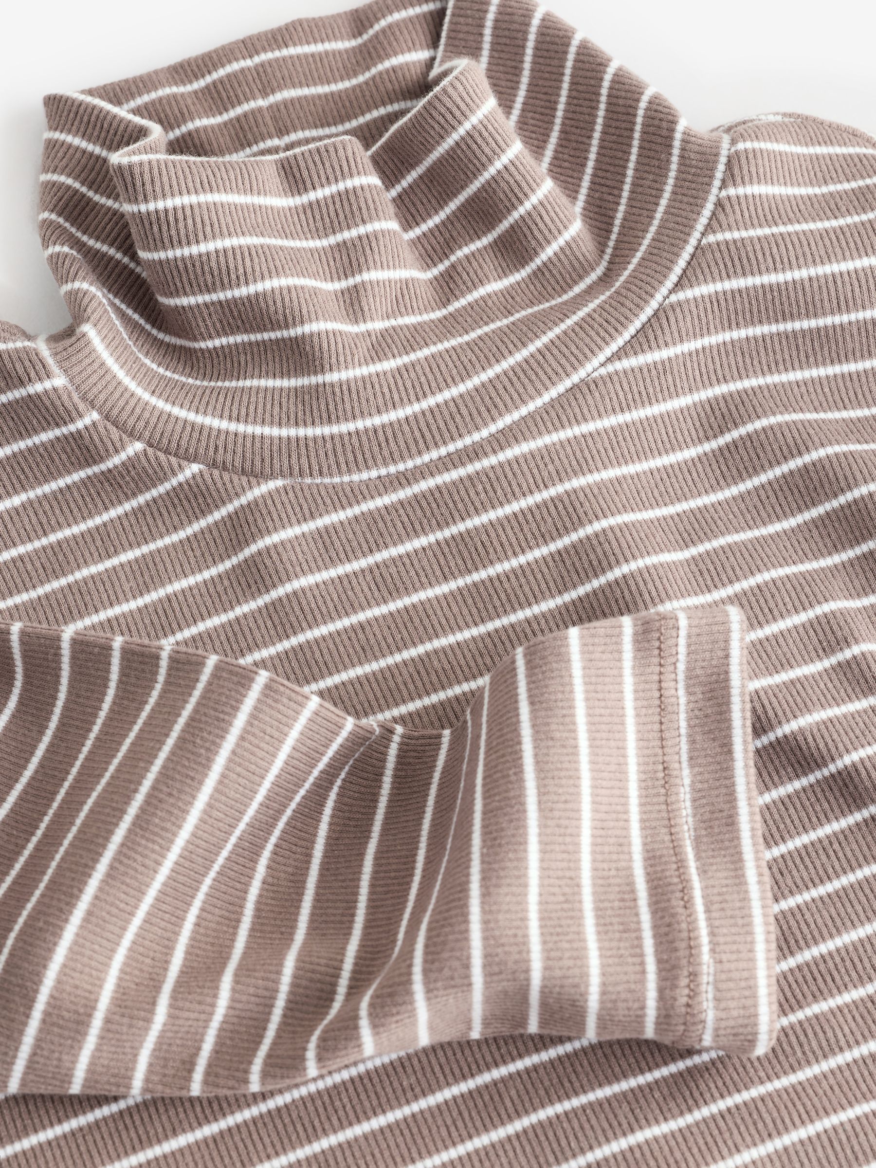 Brown Long Sleeve Turtle Neck Top - Image 3 of 4