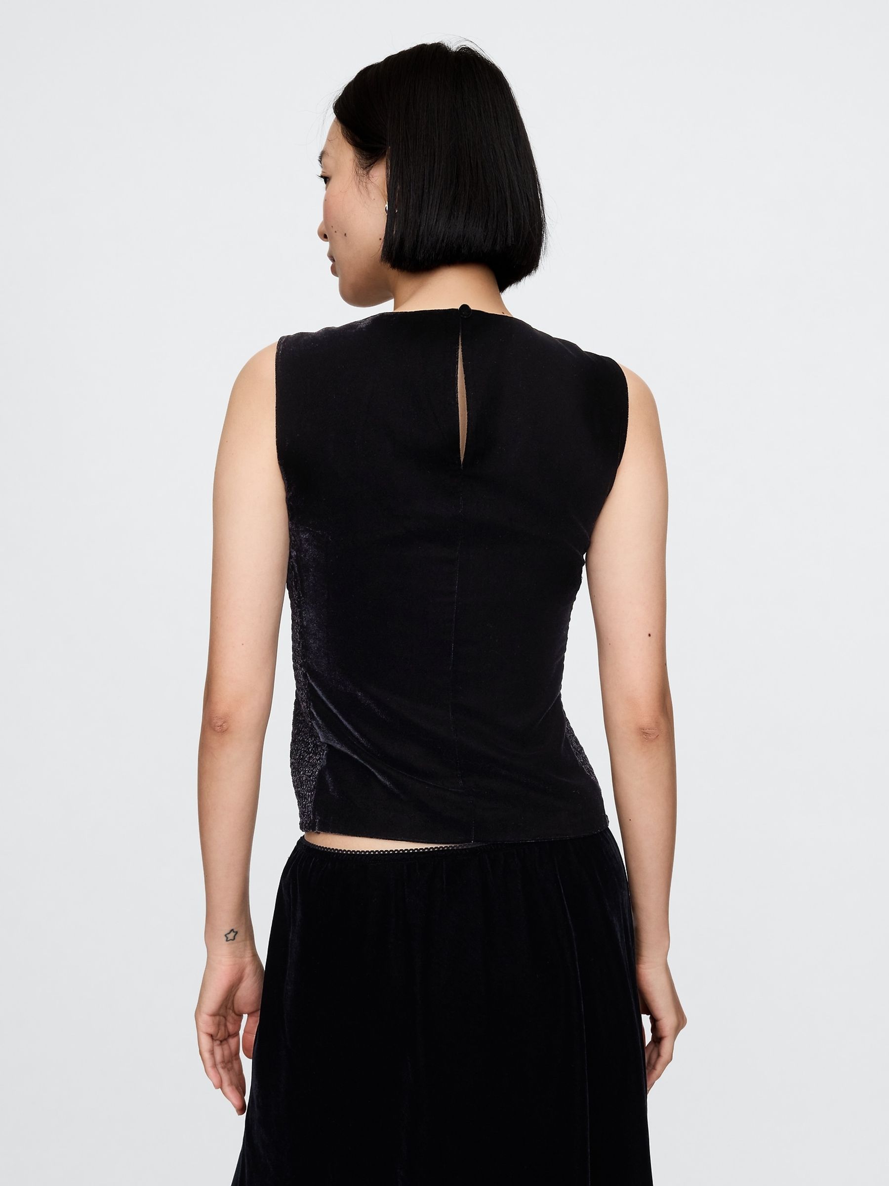 Black Velvet Square-Neck Cropped Top - Image 2 of 5