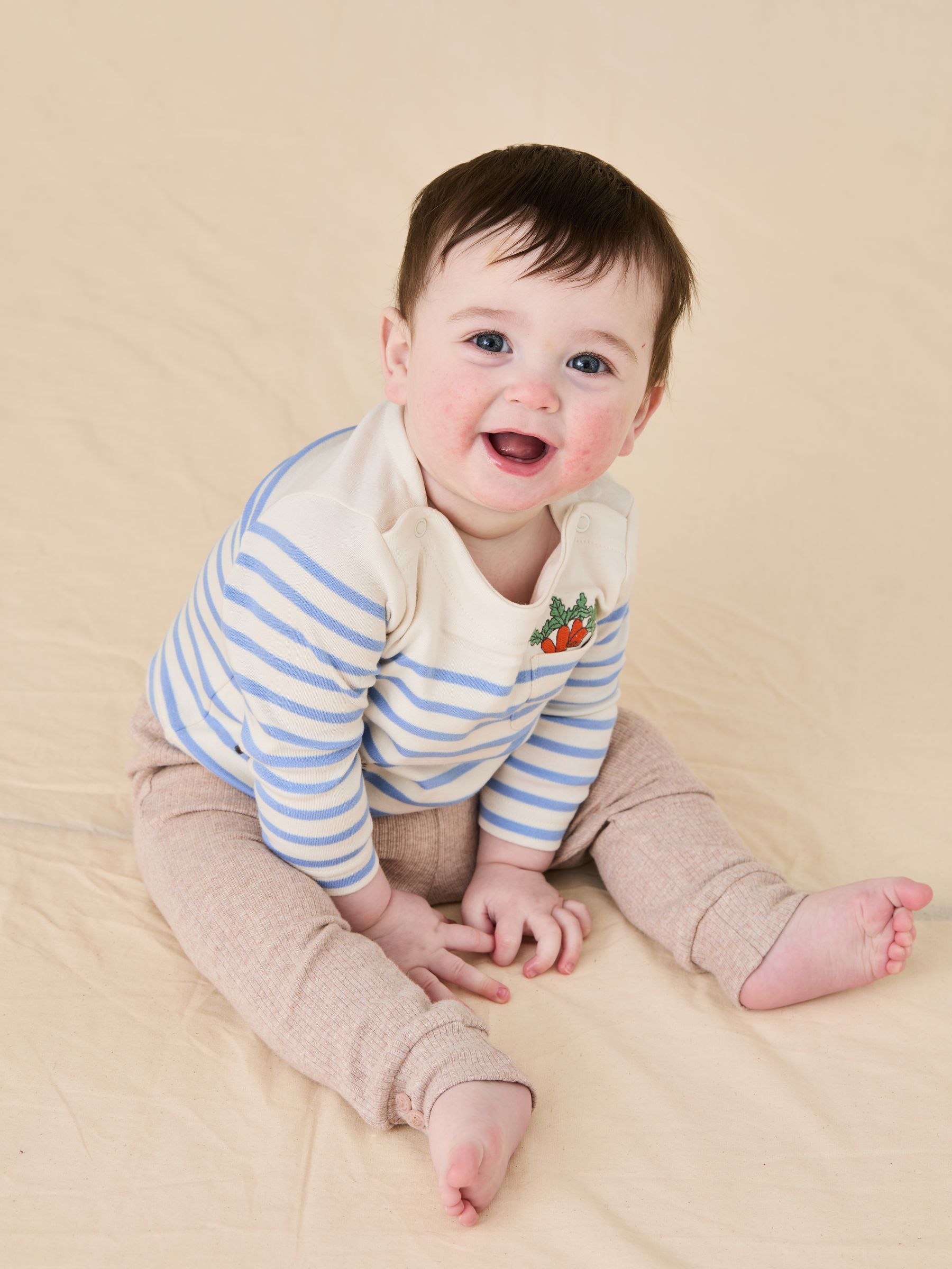 Ecru 2-Piece Peter Rabbit™ Top & Rib Legging Set - Image 2 of 8