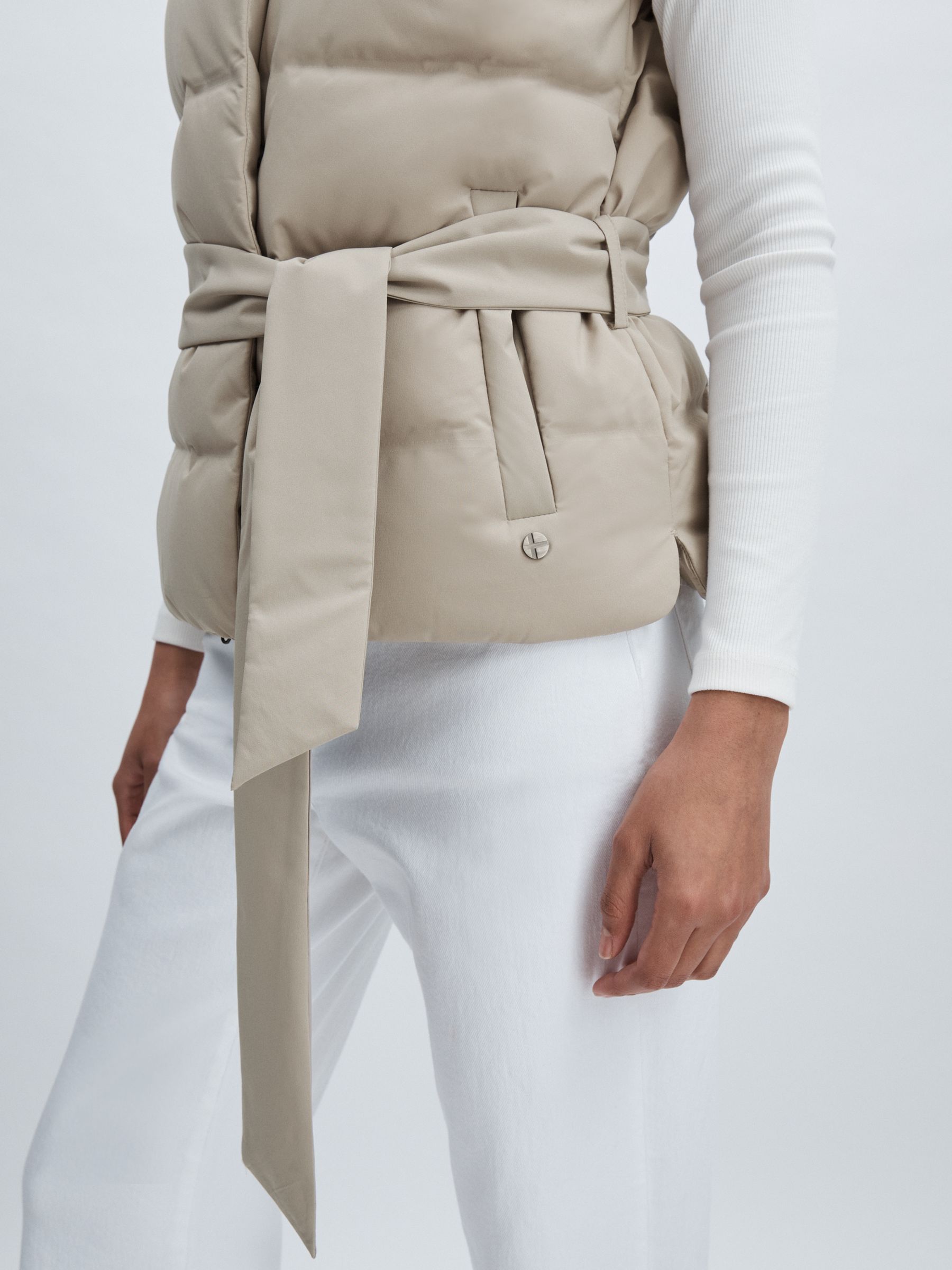 Scandinavian Edition Padded Gilet in Khaki - Image 4 of 6