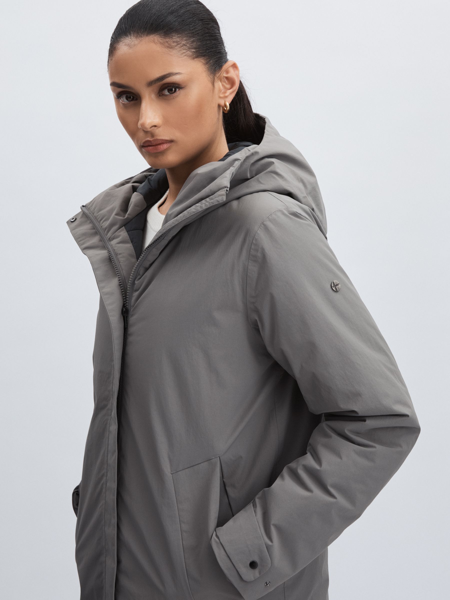 Scandinavian Edition Insulated Hooded Parka in Light Grey - Image 4 of 6