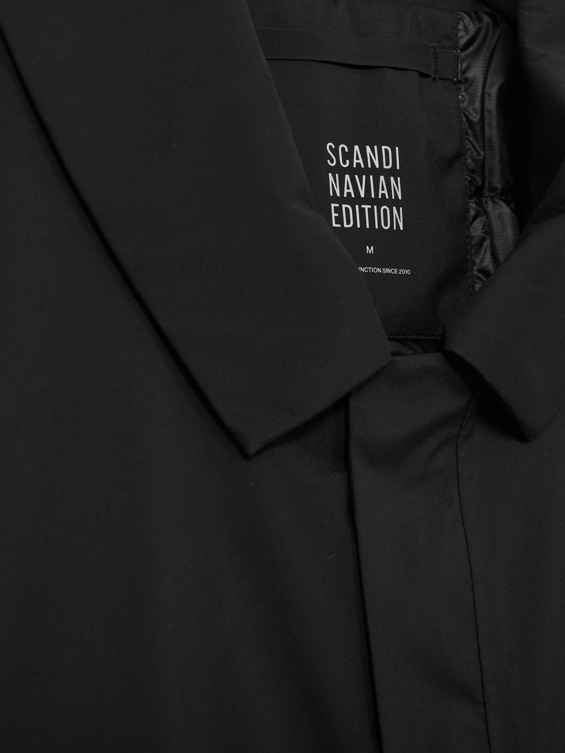Scandinavian Edition Down Padded Car Black Coat in Black - Image 6 of 6