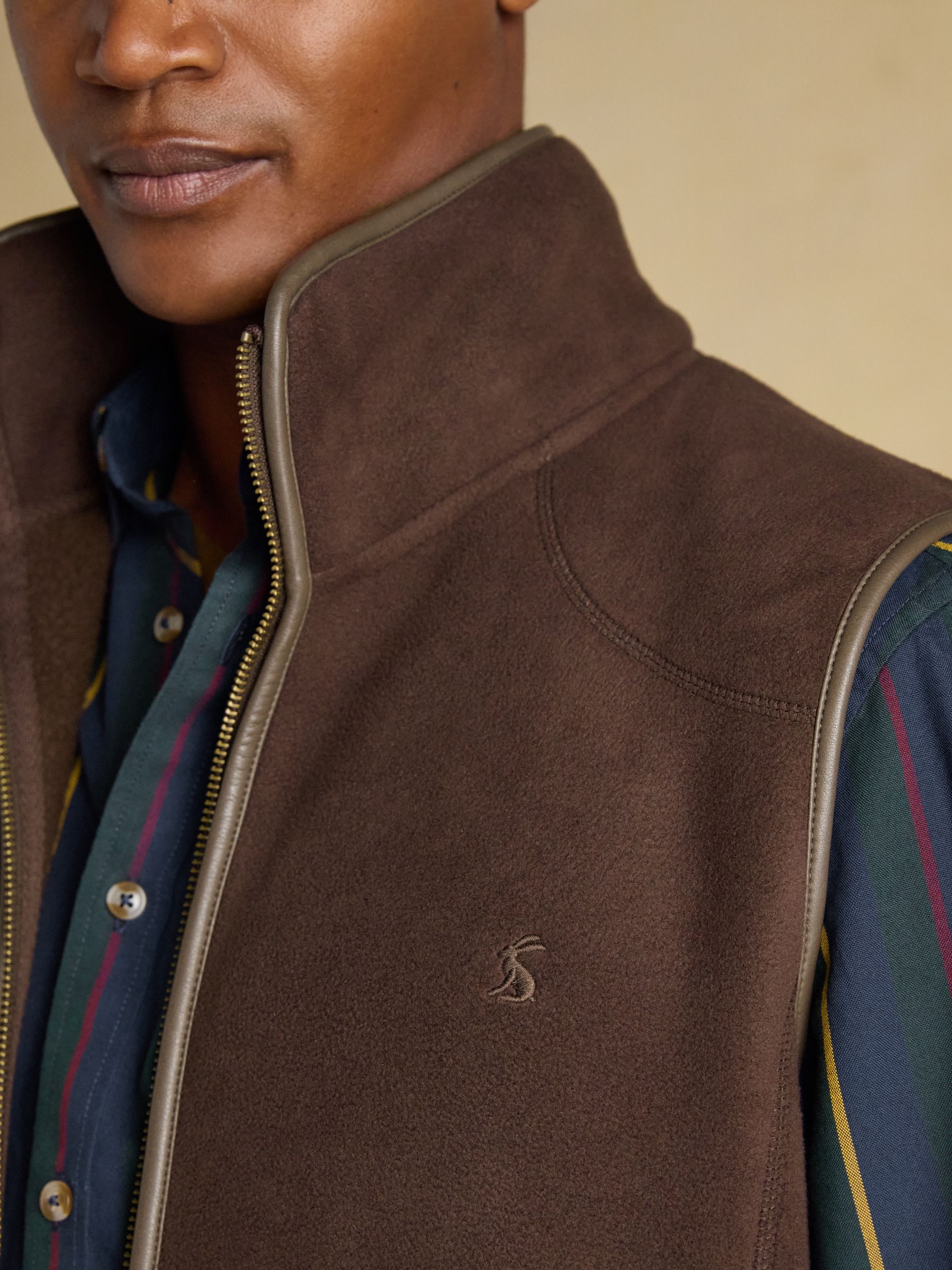 Heritage Fleece Brown Gilet - Image 13 of 15