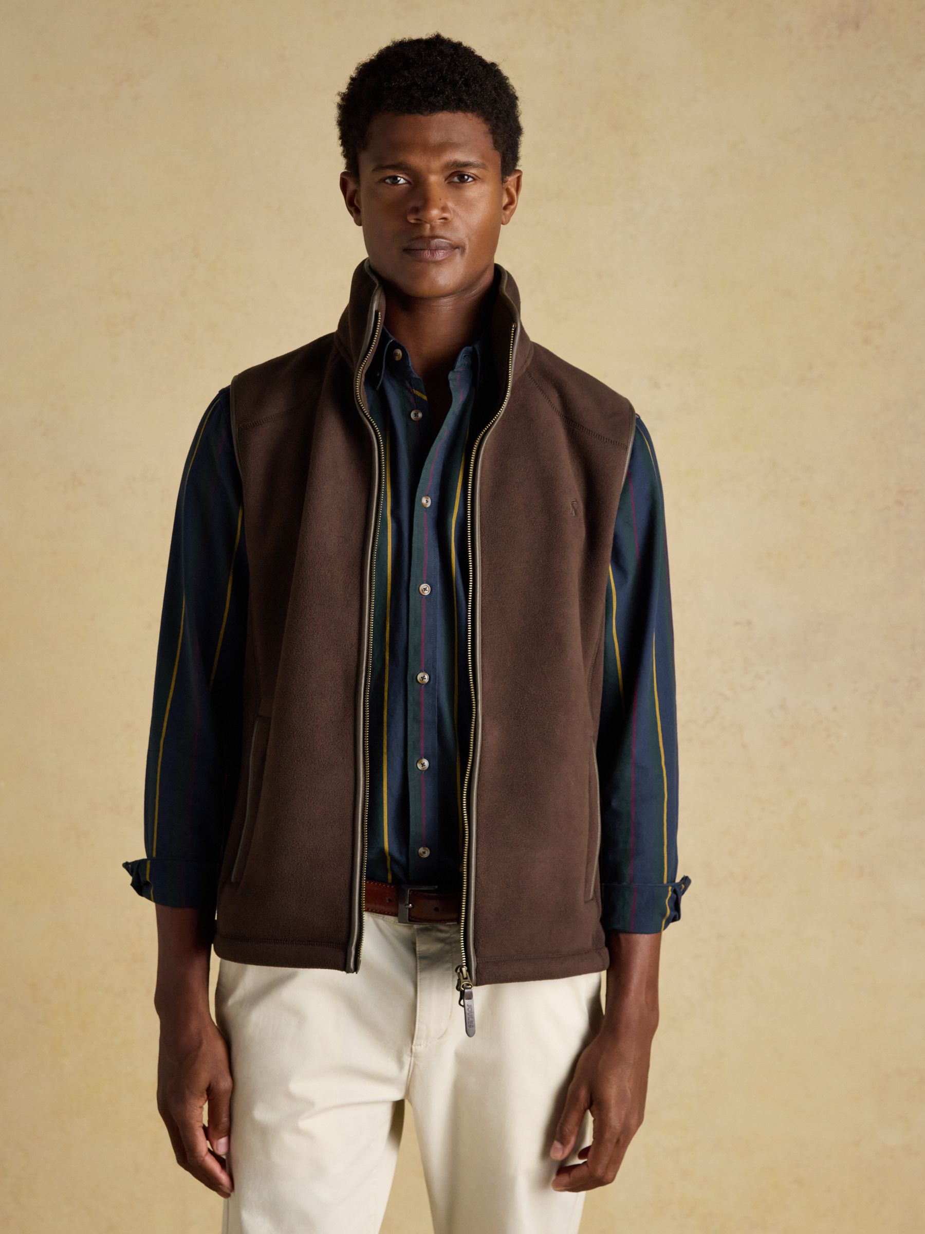 Heritage Fleece Brown Gilet - Image 8 of 15