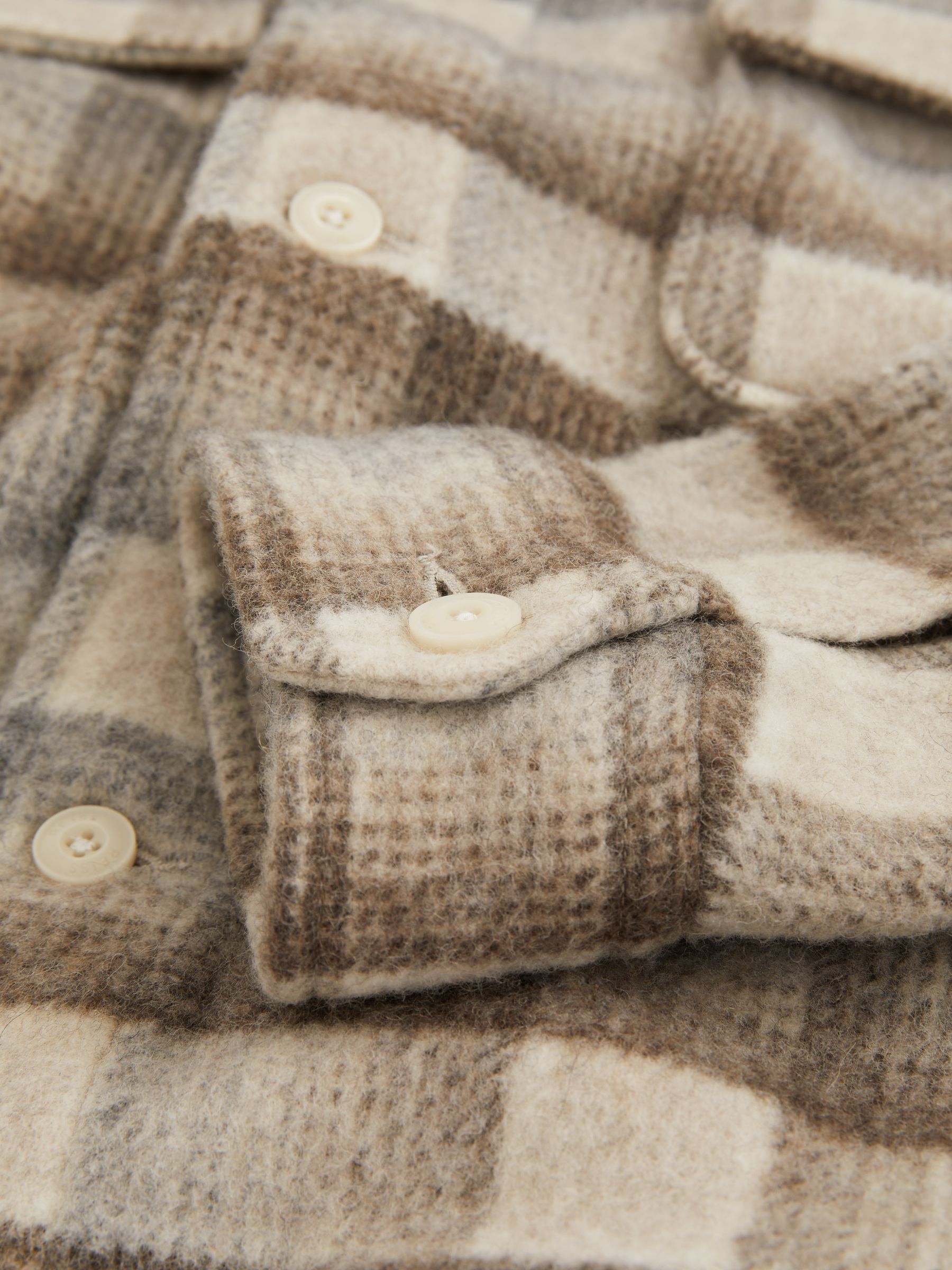 Geborstelde Wol-Blend Ruit Overshirt in Havermout - Afbeelding 6 van 6