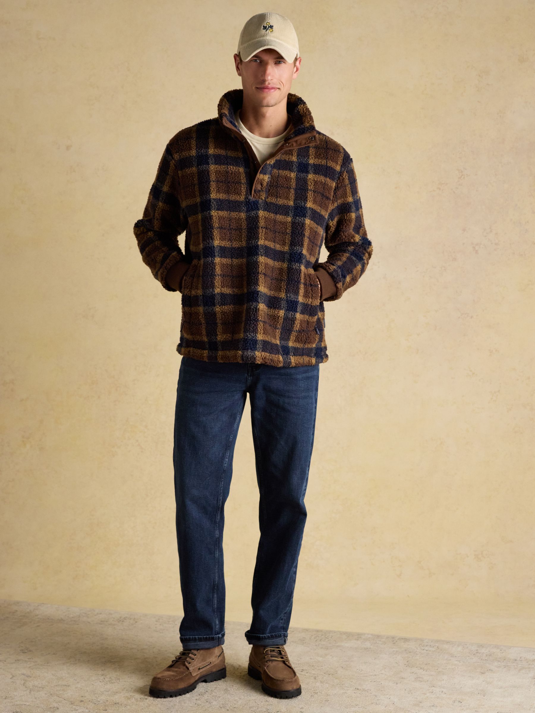 Otis Brown Borg Overhead Fleece - Image 10 of 11