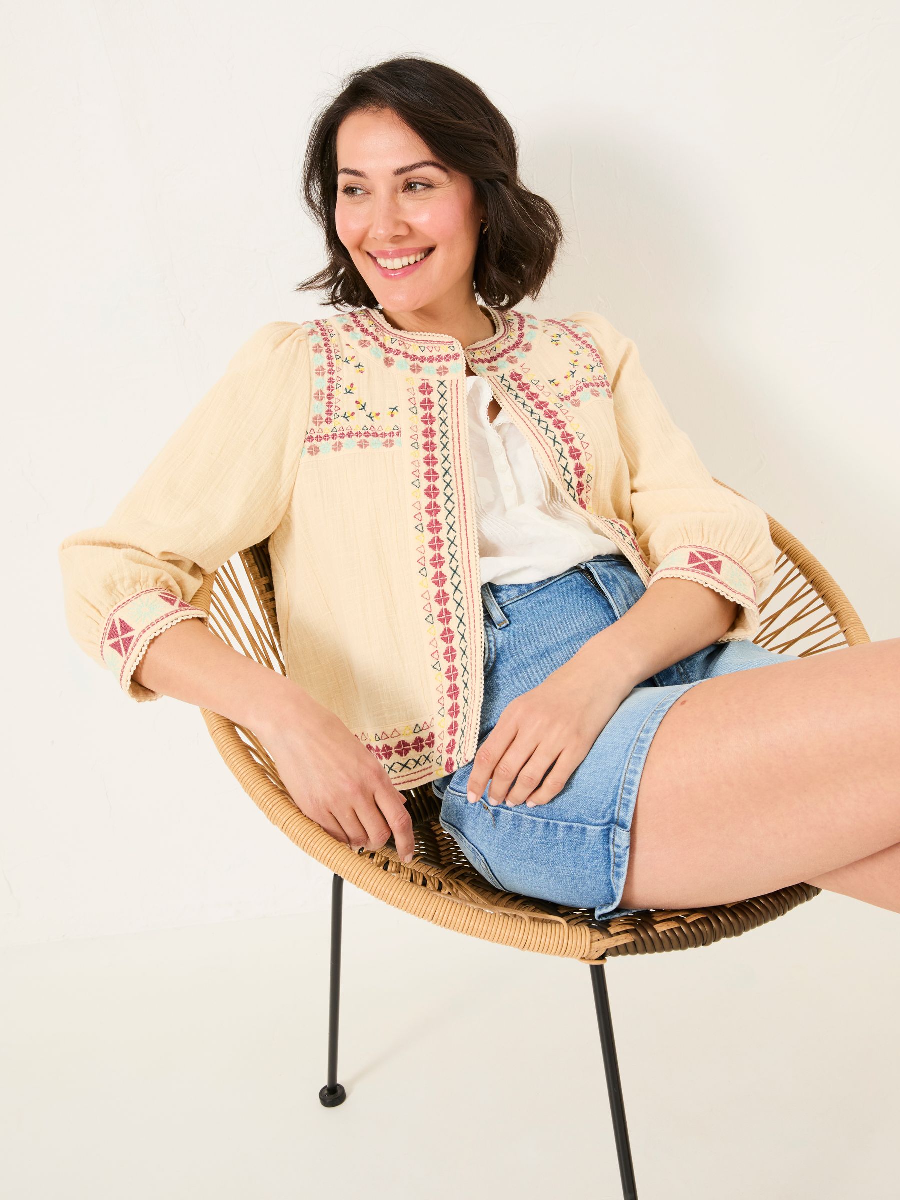 Zoe Ivory Embroidered Jacket - Image 6 of 7